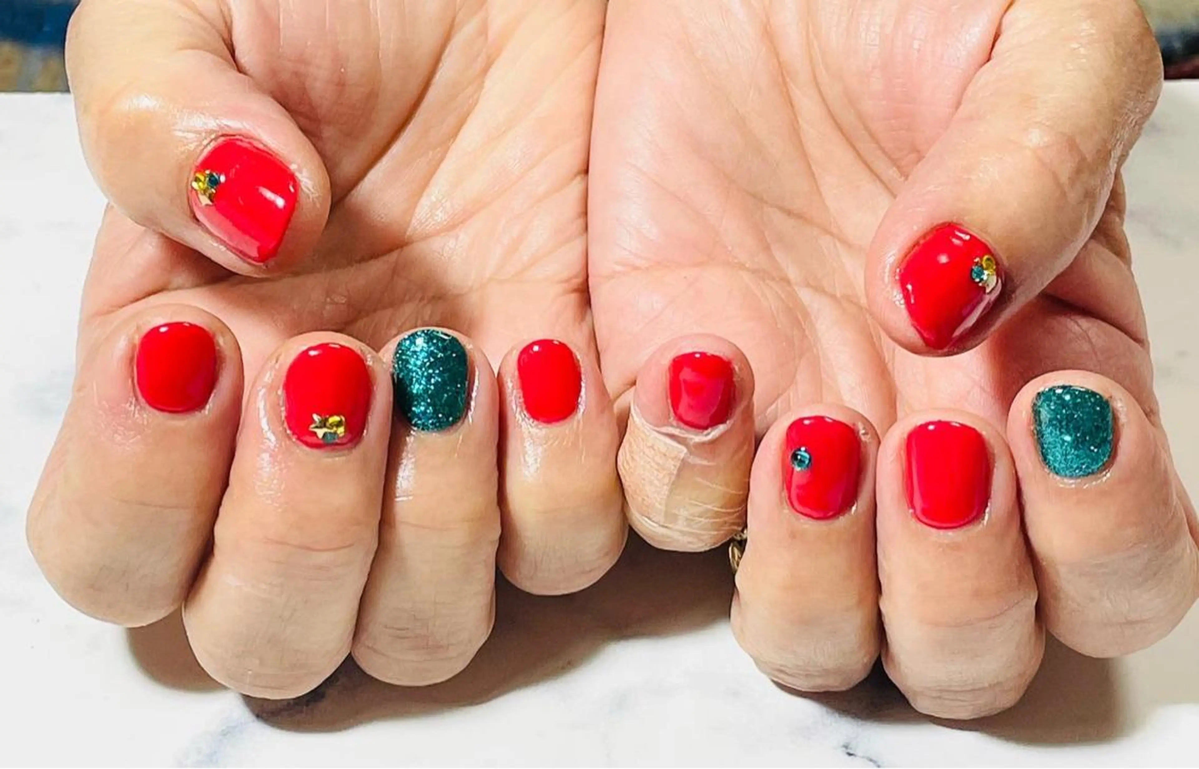 ネイル 冬ネイル クリスマス レワード所属・reward*安藤 ゆかりのネイルデザイン