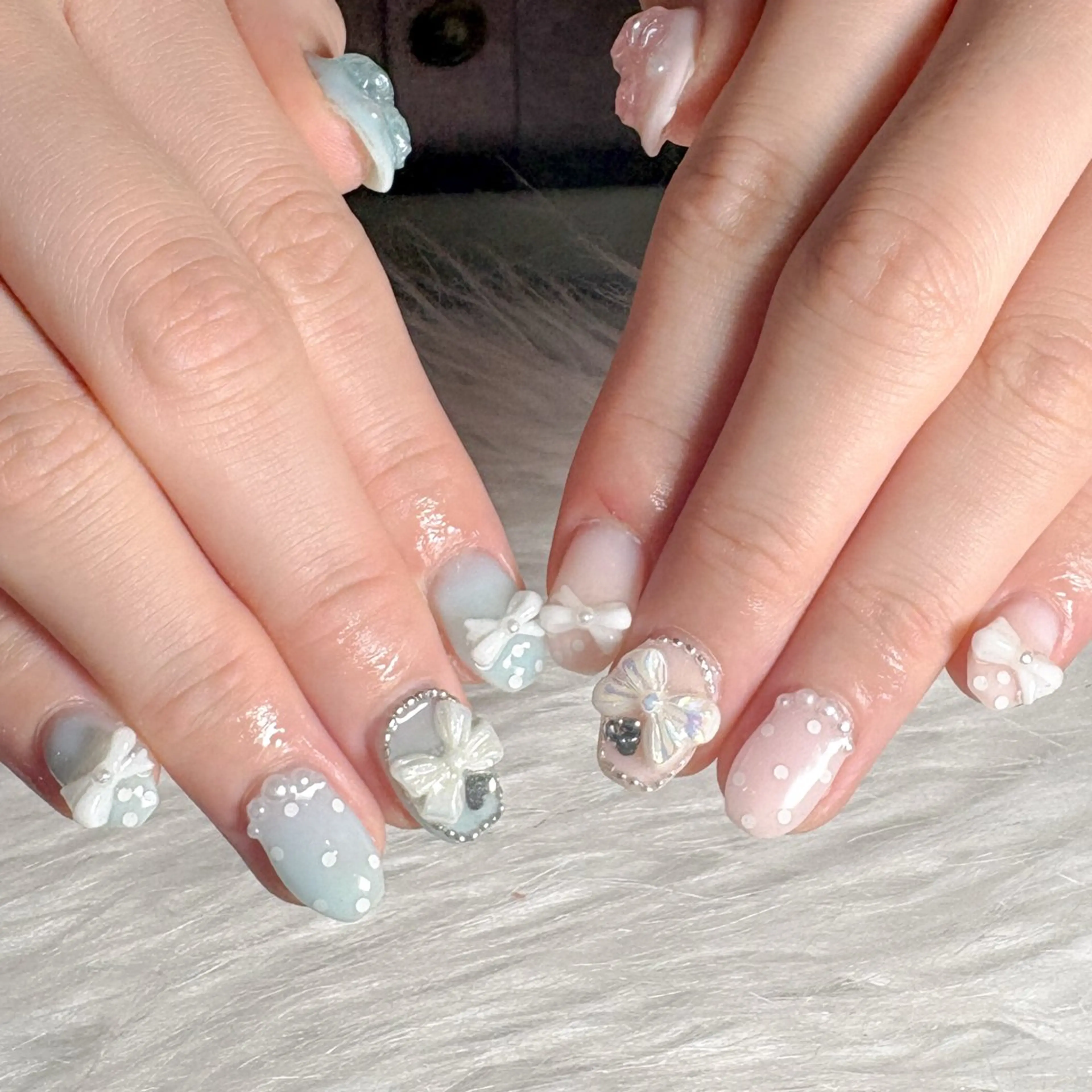 ネイル ハンドネイル LAVISH manaのネイルデザイン