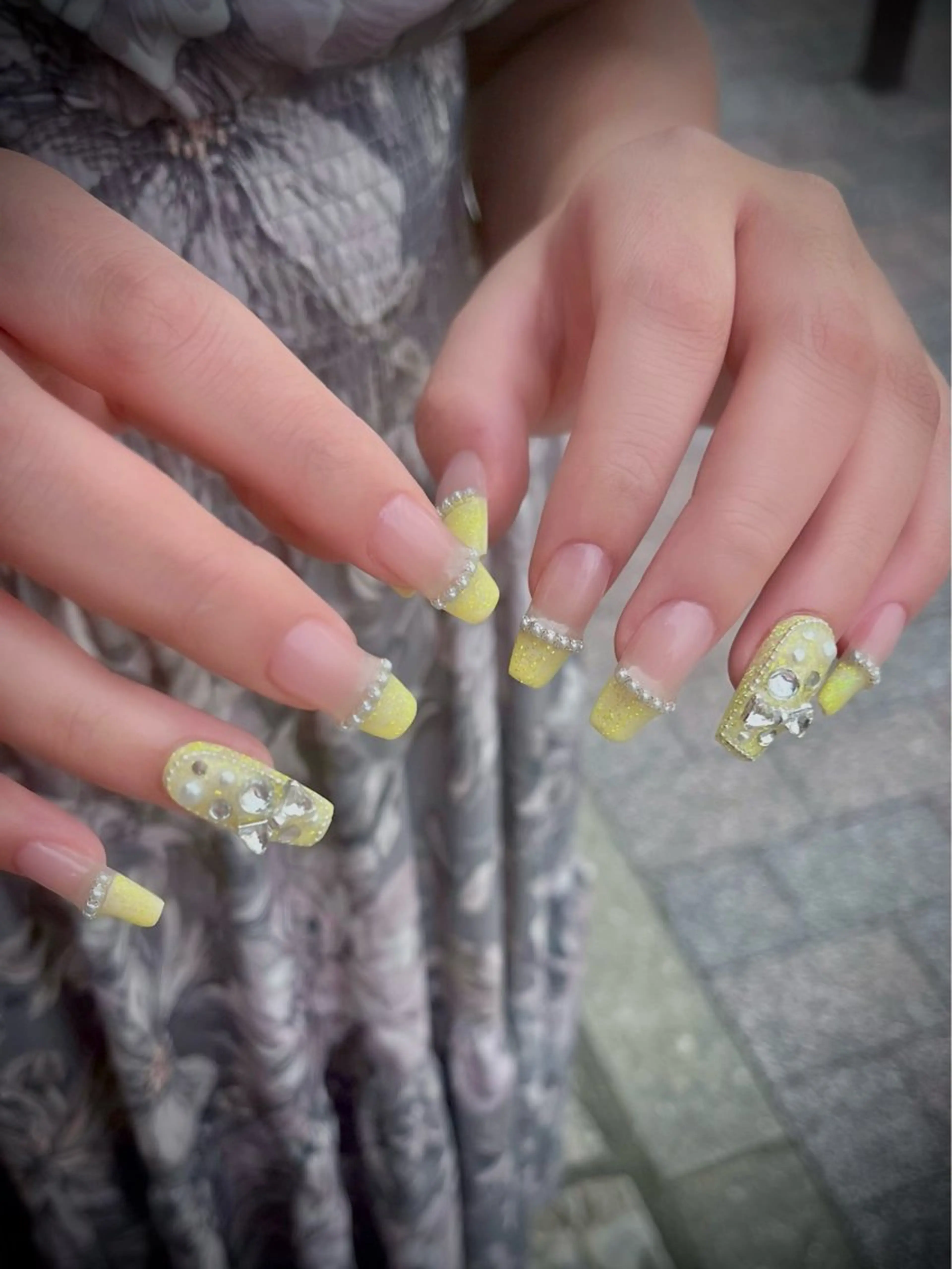 ネイル フットネイル キラキラネイル マグネットネイル ワンカラーネイル スカルプネイル nine.🦋 YUKOのネイルデザイン