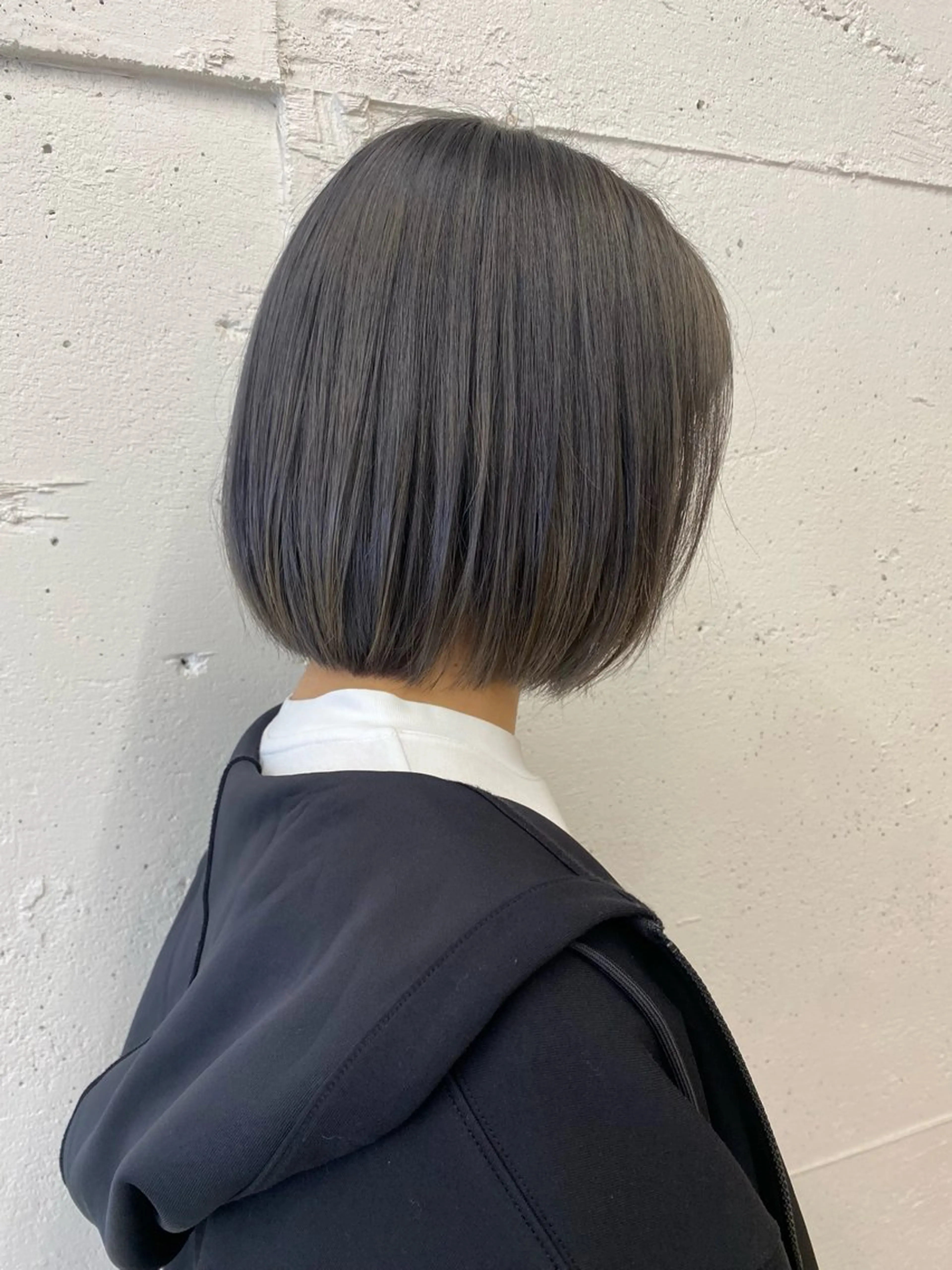 ミディアム カラー アッシュ ブルーカラー ブルーアッシュ ヘアカラー tama /カットモデルのヘアスタイル