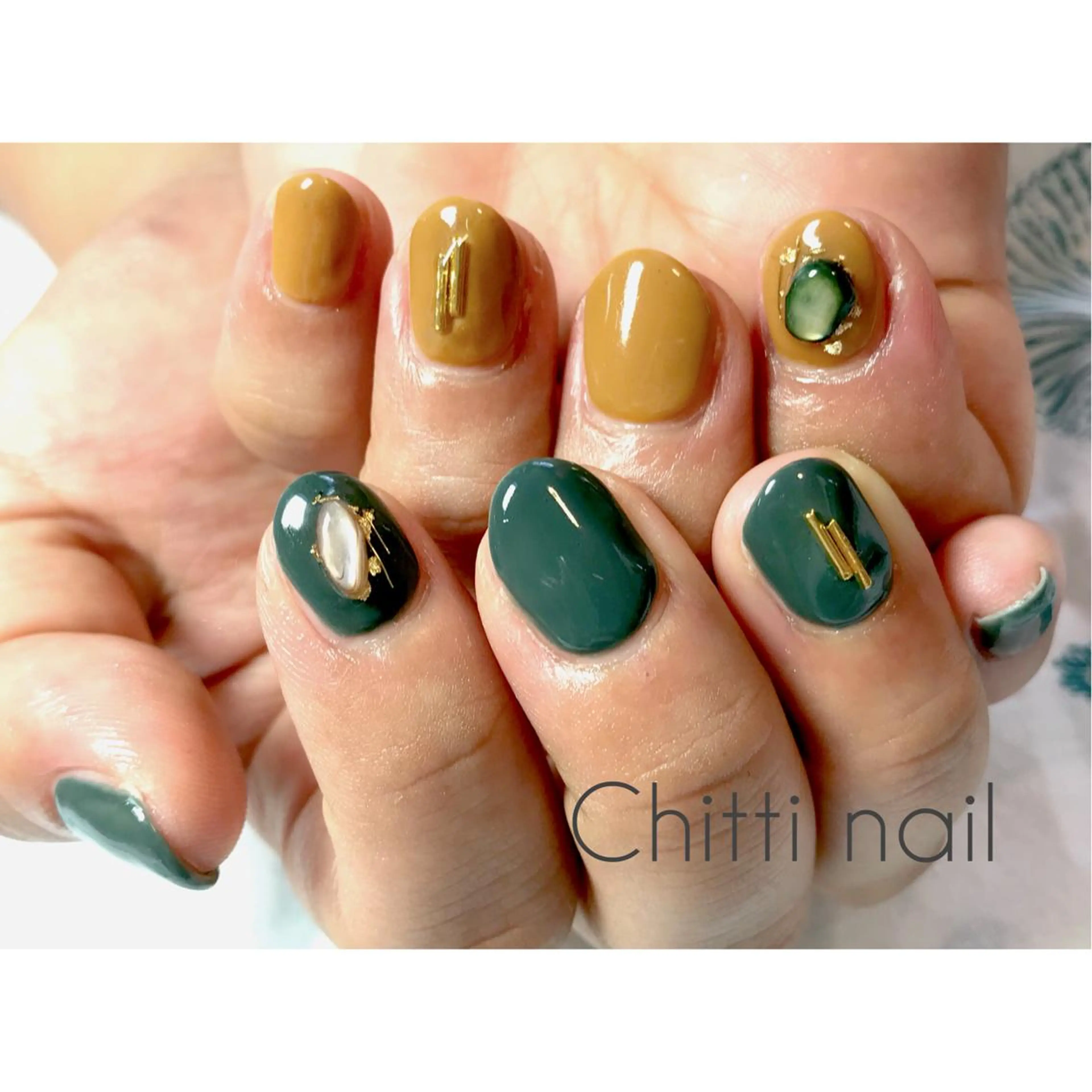 ネイル ストーンネイル Chitti yuuriのネイルデザイン