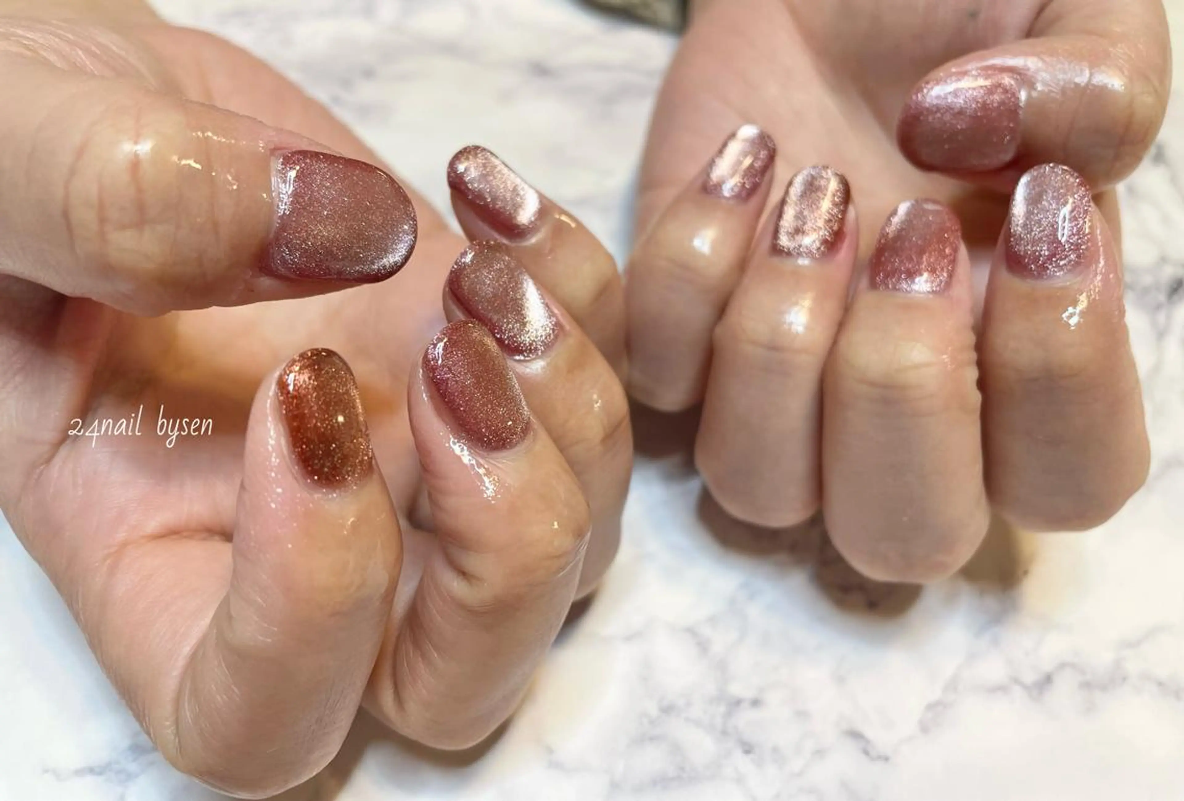 ネイル ブラウン ジェルネイル マグネットネイル ピンク ハンドネイル Atelier by 24nail/Ayaのネイルデザイン