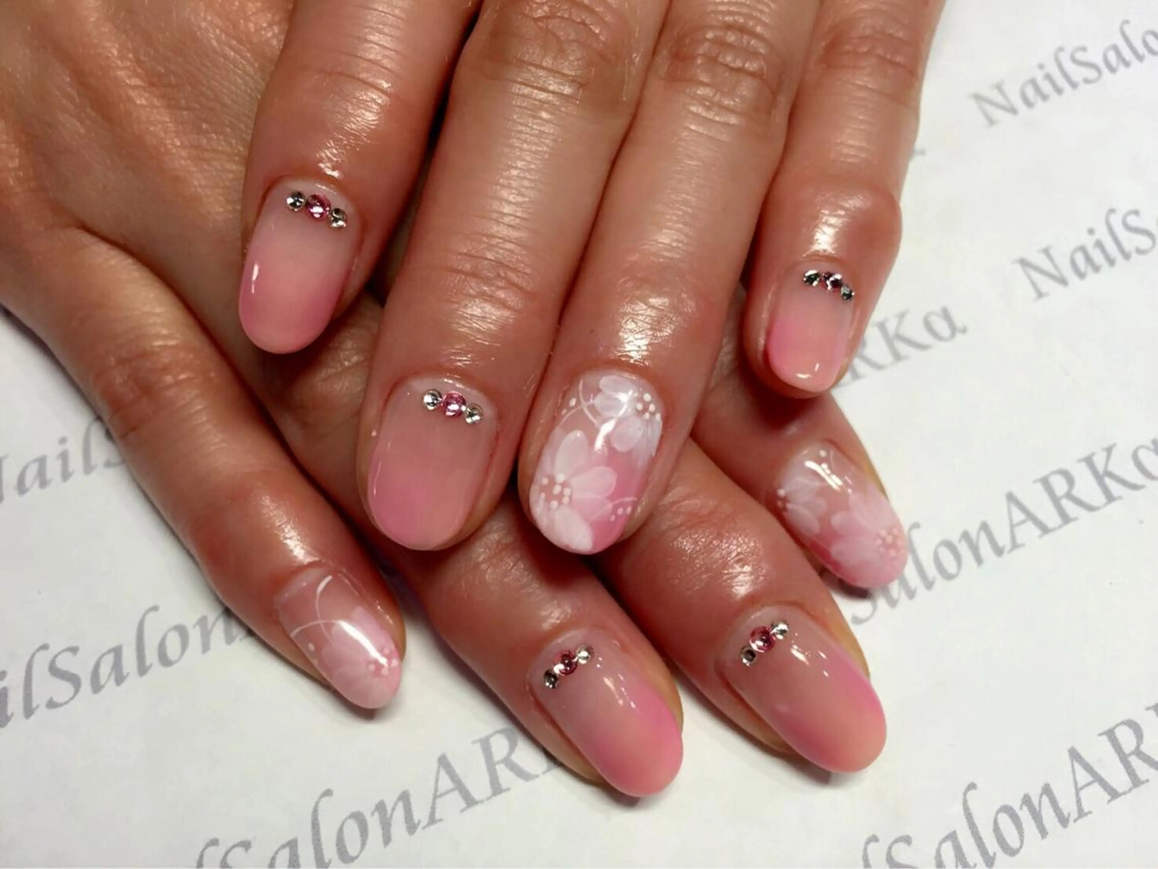 ネイル Nailsalon ARKαのネイルデザイン