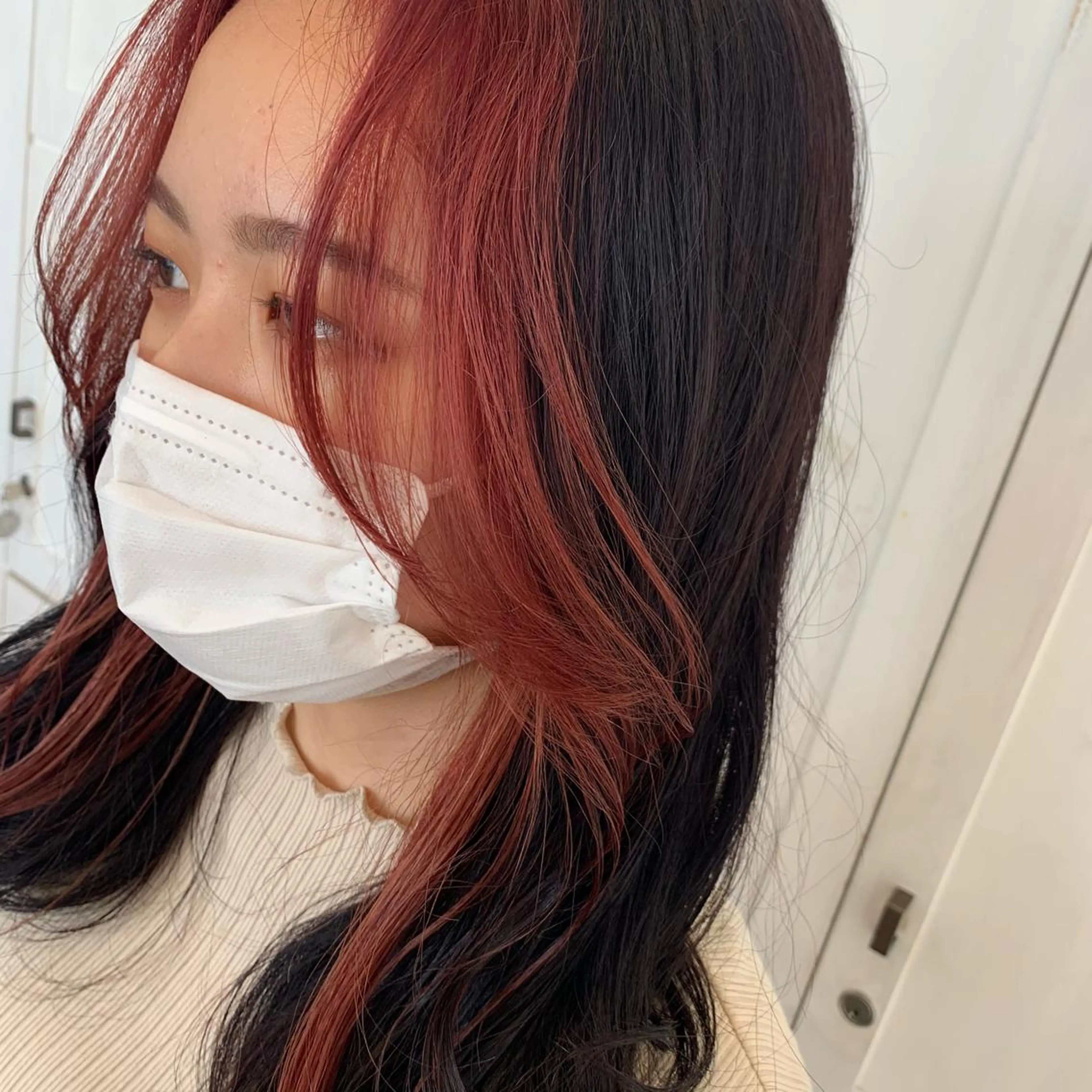 セミロング 吉田 夢のヘアスタイル
