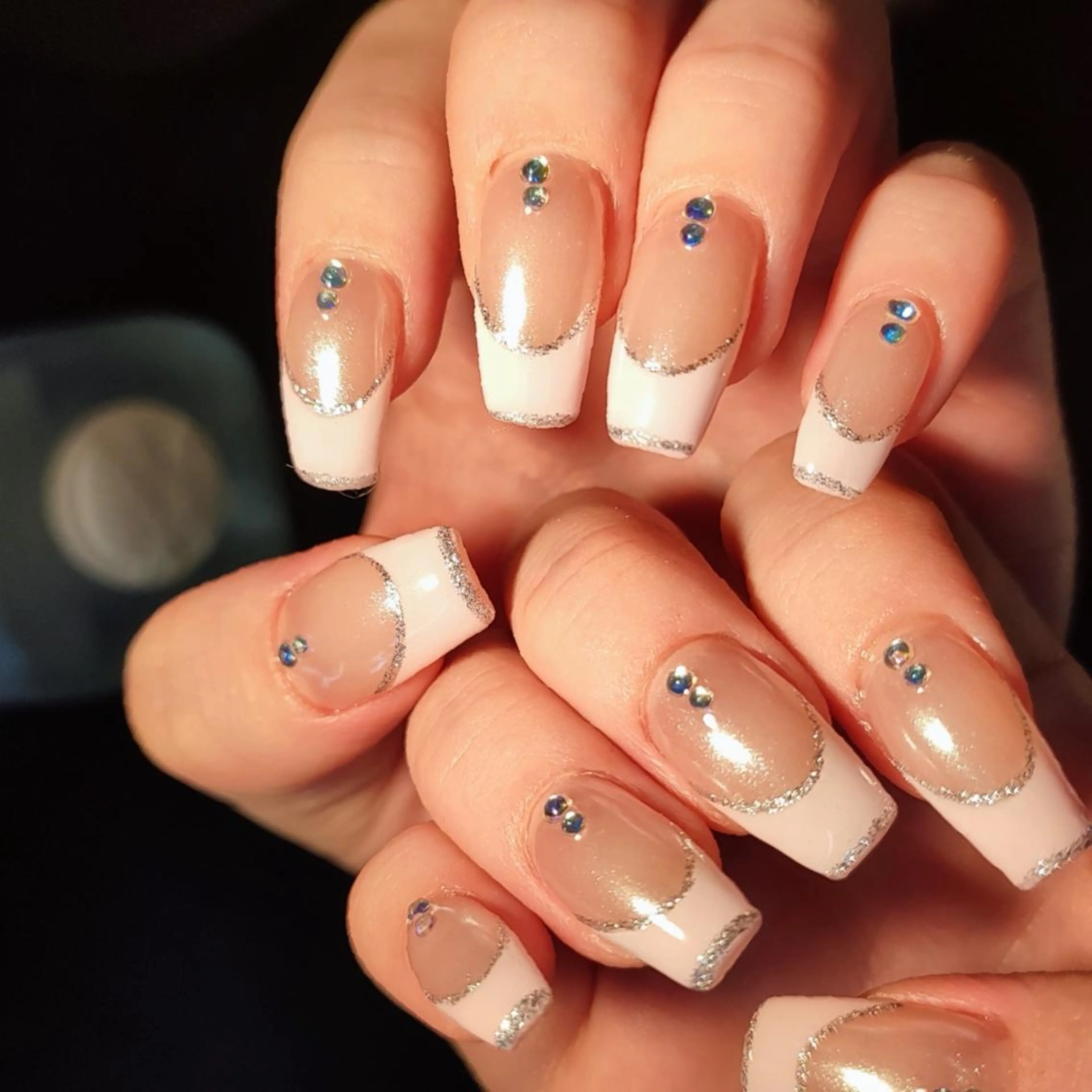 ネイル ハンドネイル RUNWAY 　　の眉毛・アイブロウイメージ