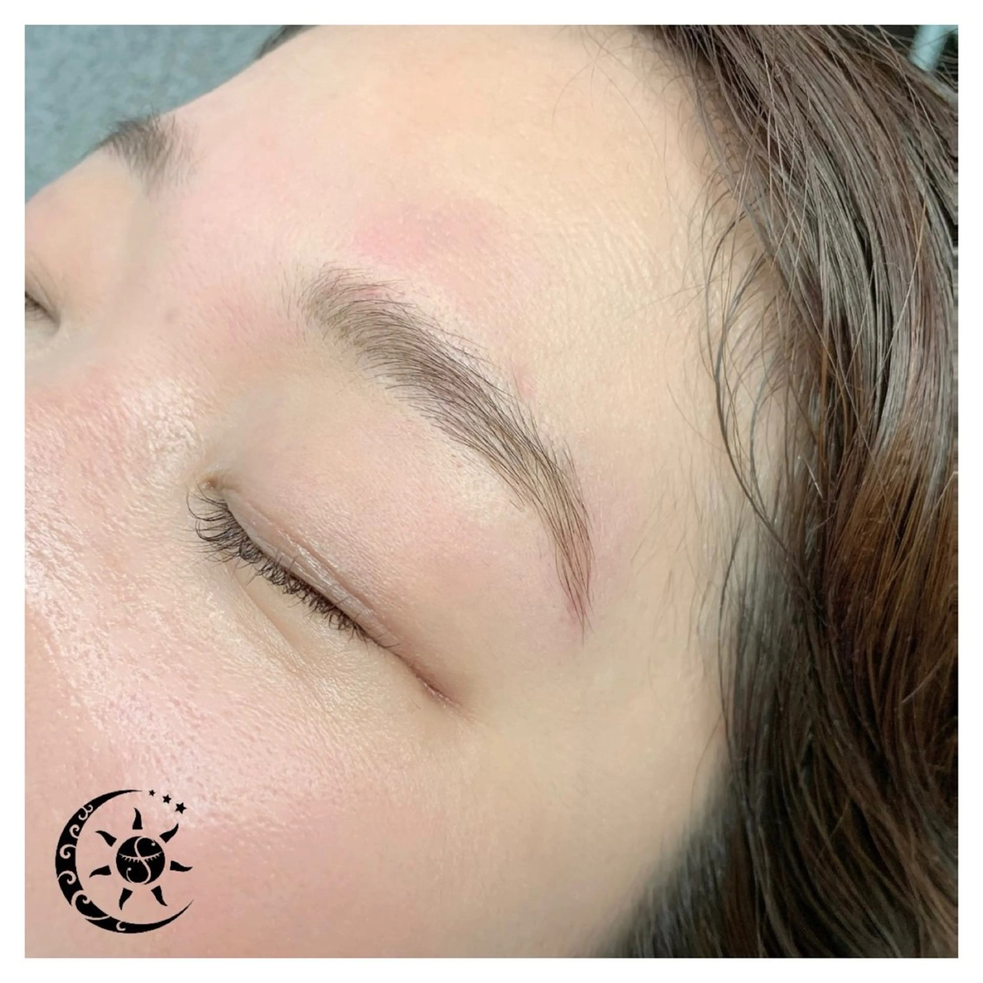 アイブロウ salon clara所属・窪山 亮子のマツエク・マツパデザイン