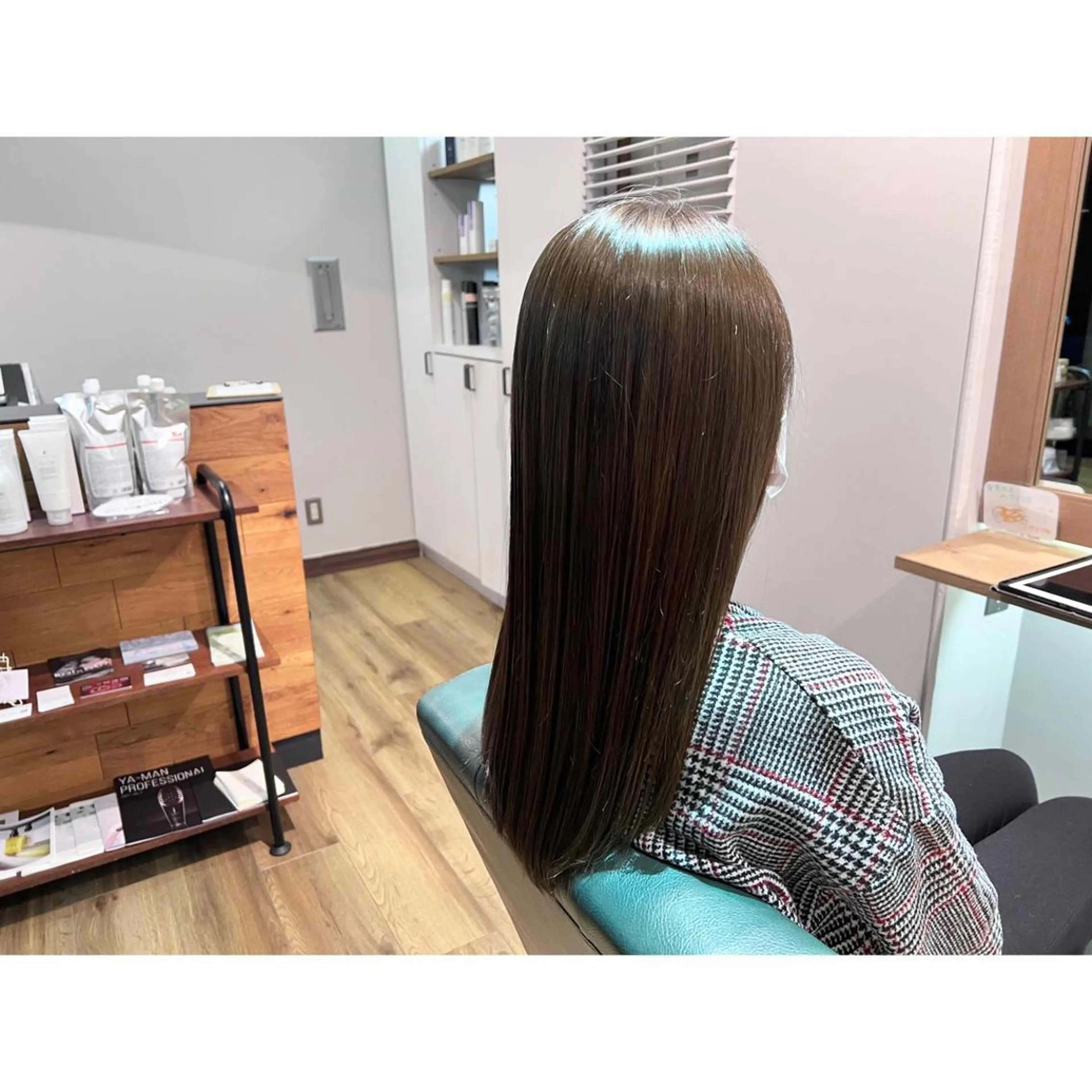 ロング カラー ヘアカラー トリートメント ツキダテ ユイのヘアスタイル