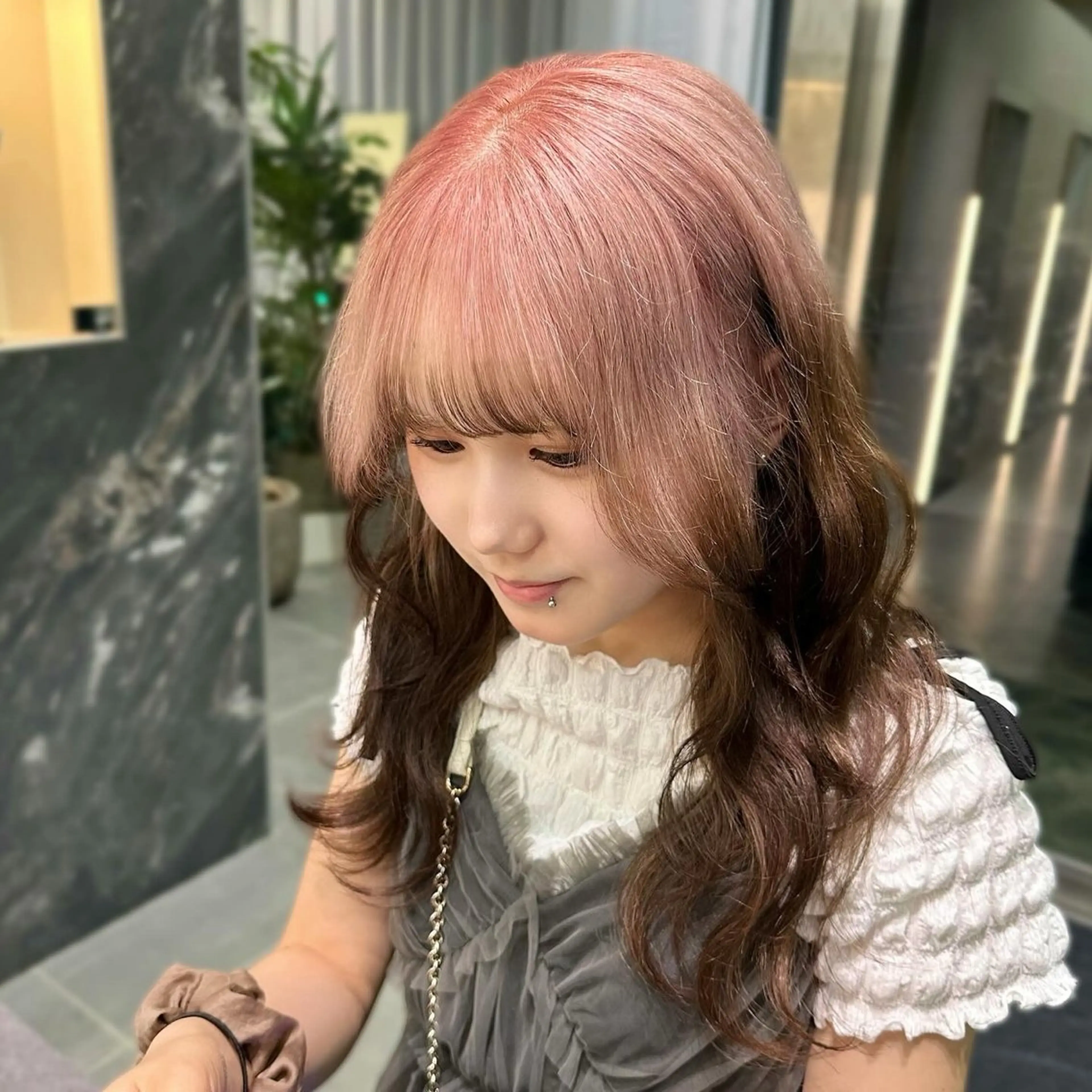 ロング カラー ブリーチ ブラウンカラー ケアブリーチ ダブルカラー ハイトーンカラー ヘアカラー トリートメント salowin原宿iori所属・💋ハイトーンデザイ ンヘア💋A'nyuのヘアスタイル