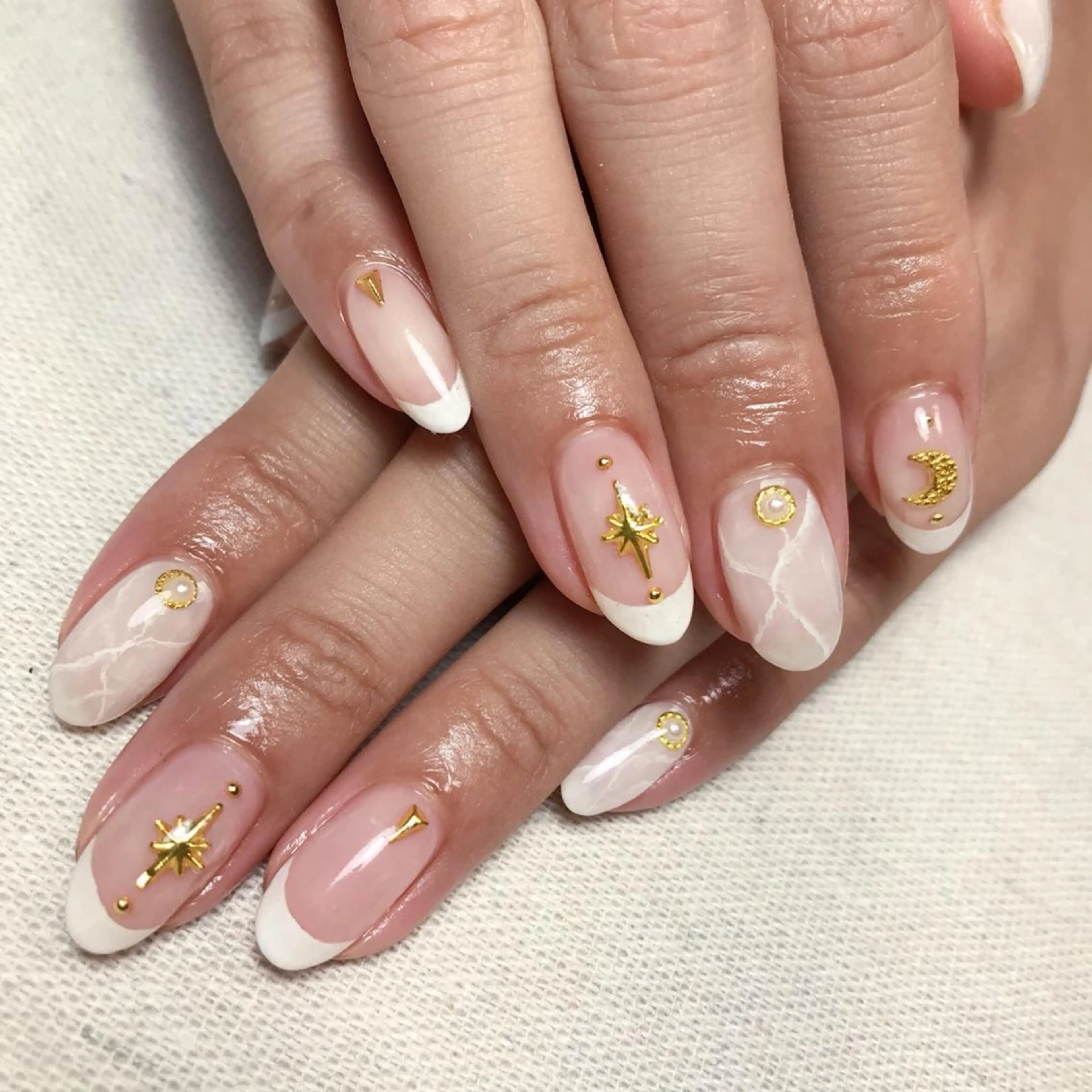 ネイル ハンドネイル 💅 Ai.のネイルデザイン