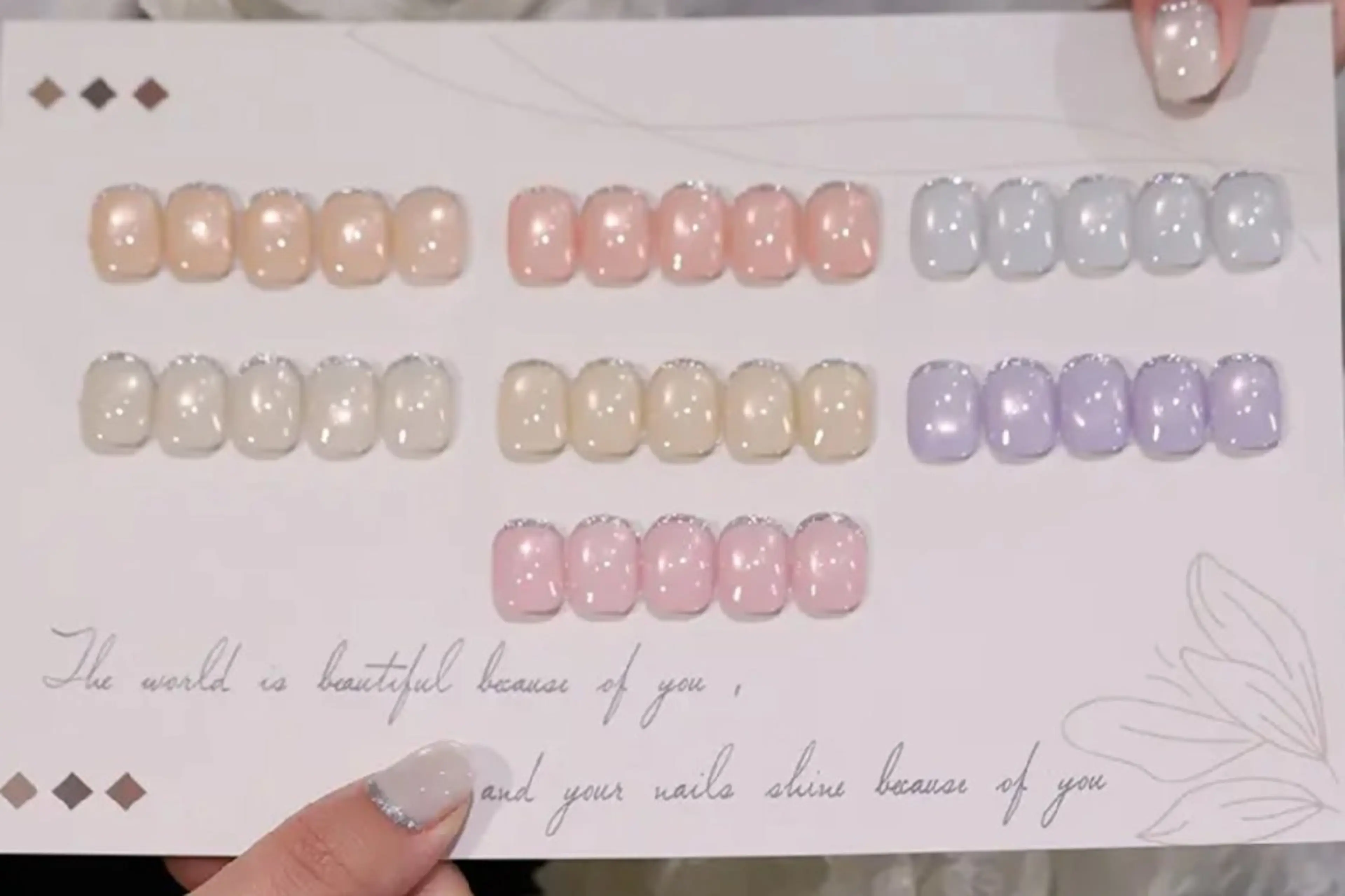 ネイル マグネットネイル シルバー シンプルネイル ハンドネイル フィルイン、長さ出し 深爪矯正のネイルデザイン