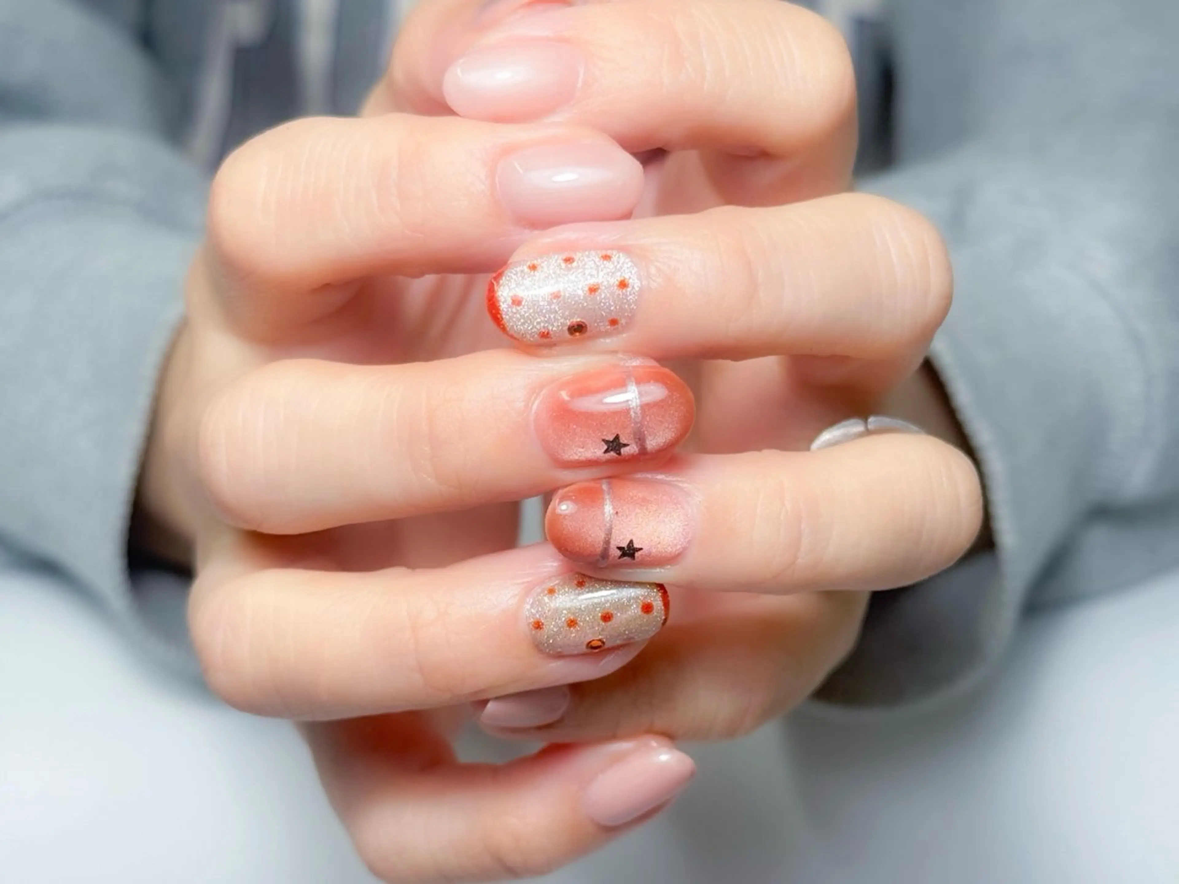 ミディアム サロン リムネイルのネイルデザイン