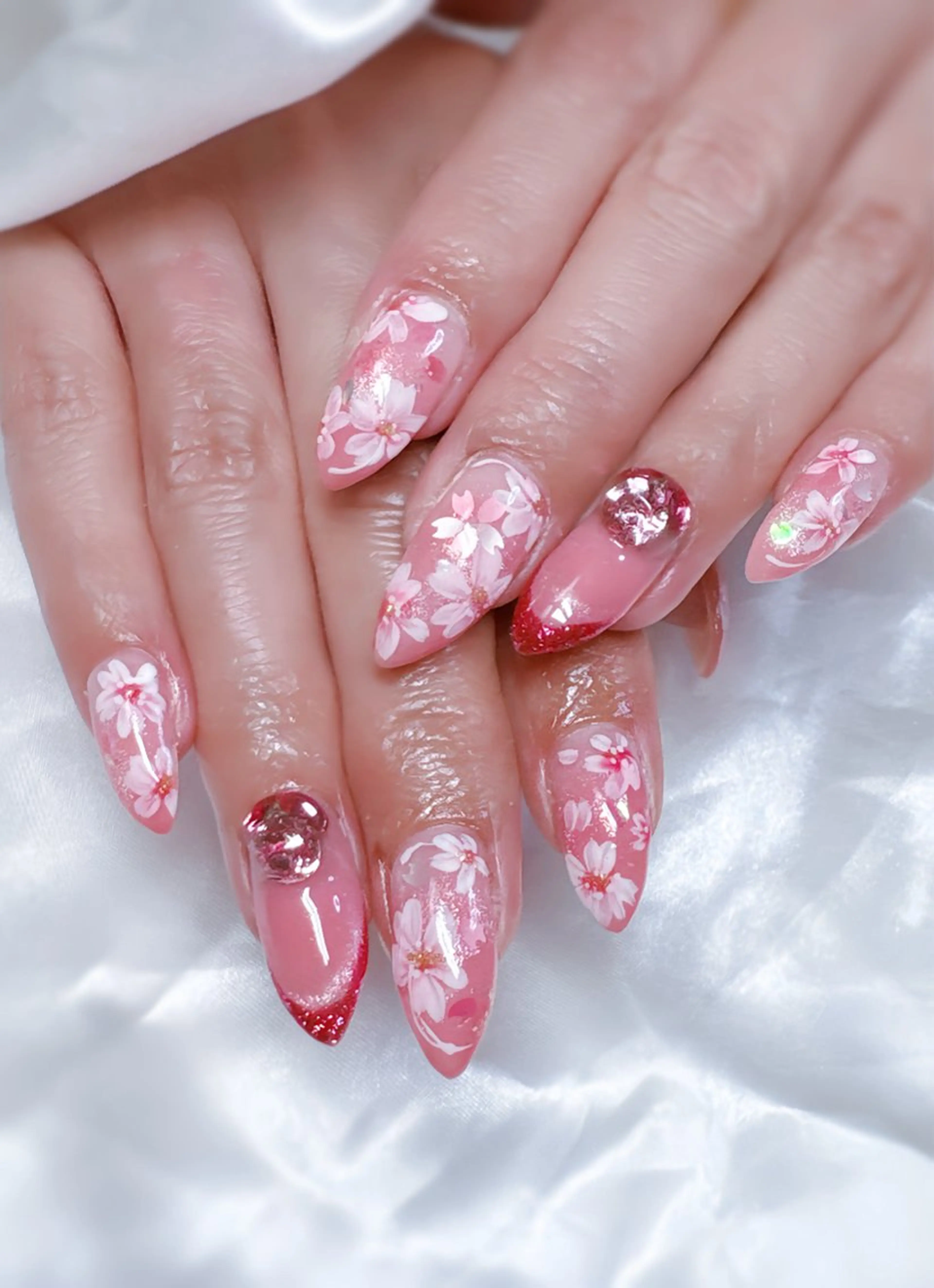 ネイル 高島 夏海のネイルデザイン