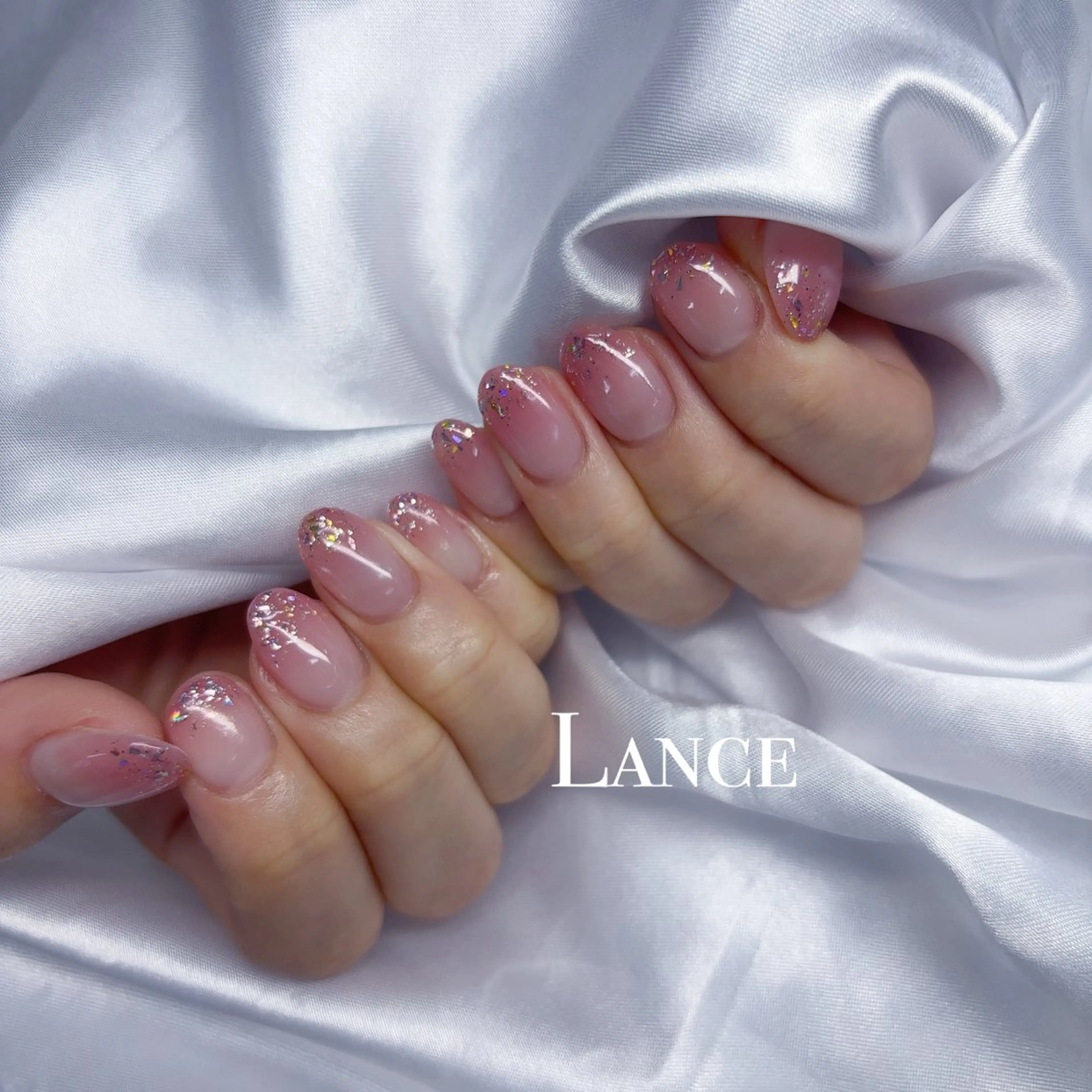 ネイル オーロラネイル ブルー フットネイル 氷ネイル・うるうるネイル キラキラネイル ハンドネイル Lance nailのネイルデザイン