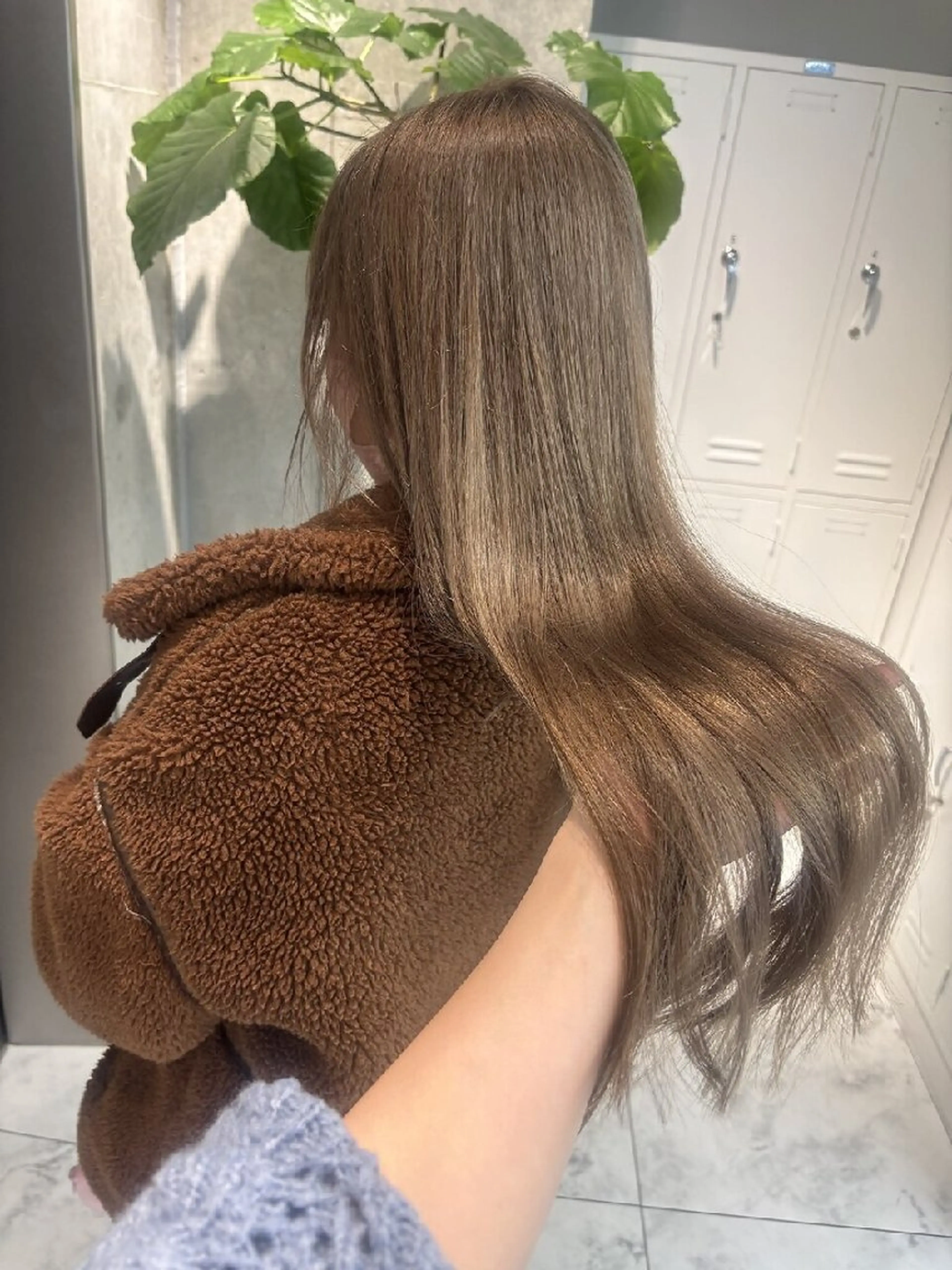 ロング カラー ヘアカラー トリートメント Lond Roleのヘアスタイル