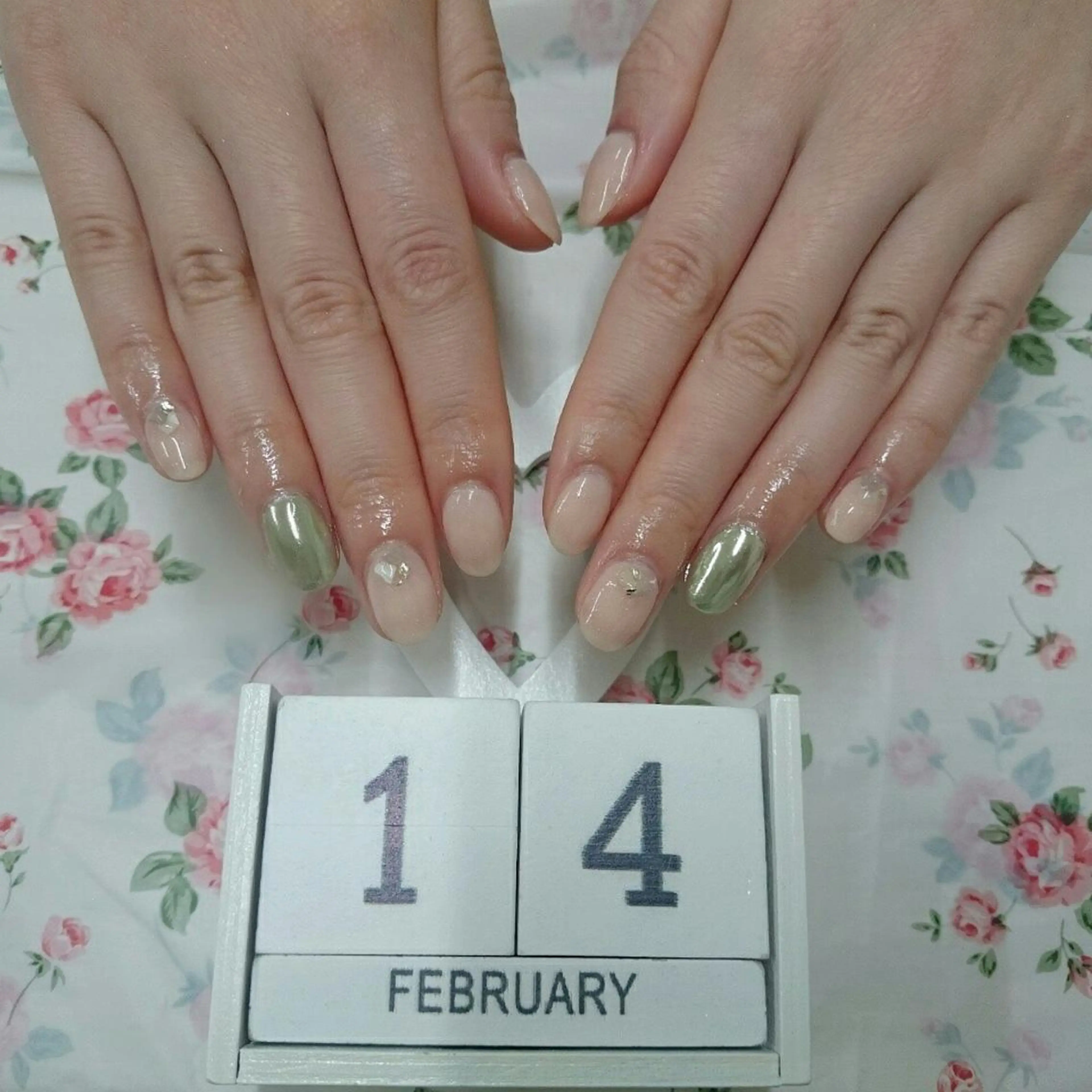 ネイル ミラーネイル JEWEL nailのネイルデザイン