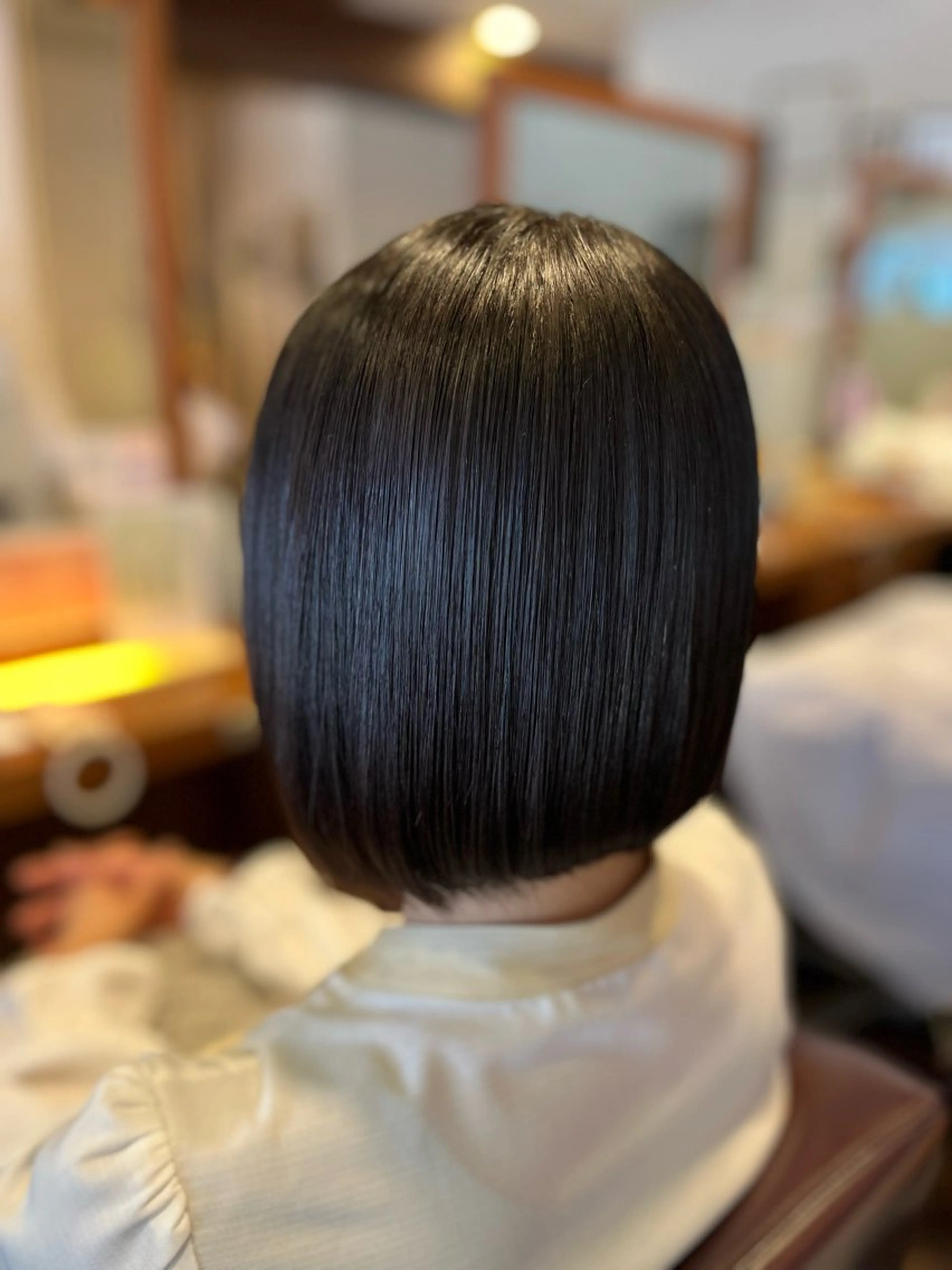 ショート 切りっぱなしボブ ボブ 外ハネヘア カット トリートメント サイトウ ナツキのヘアスタイル