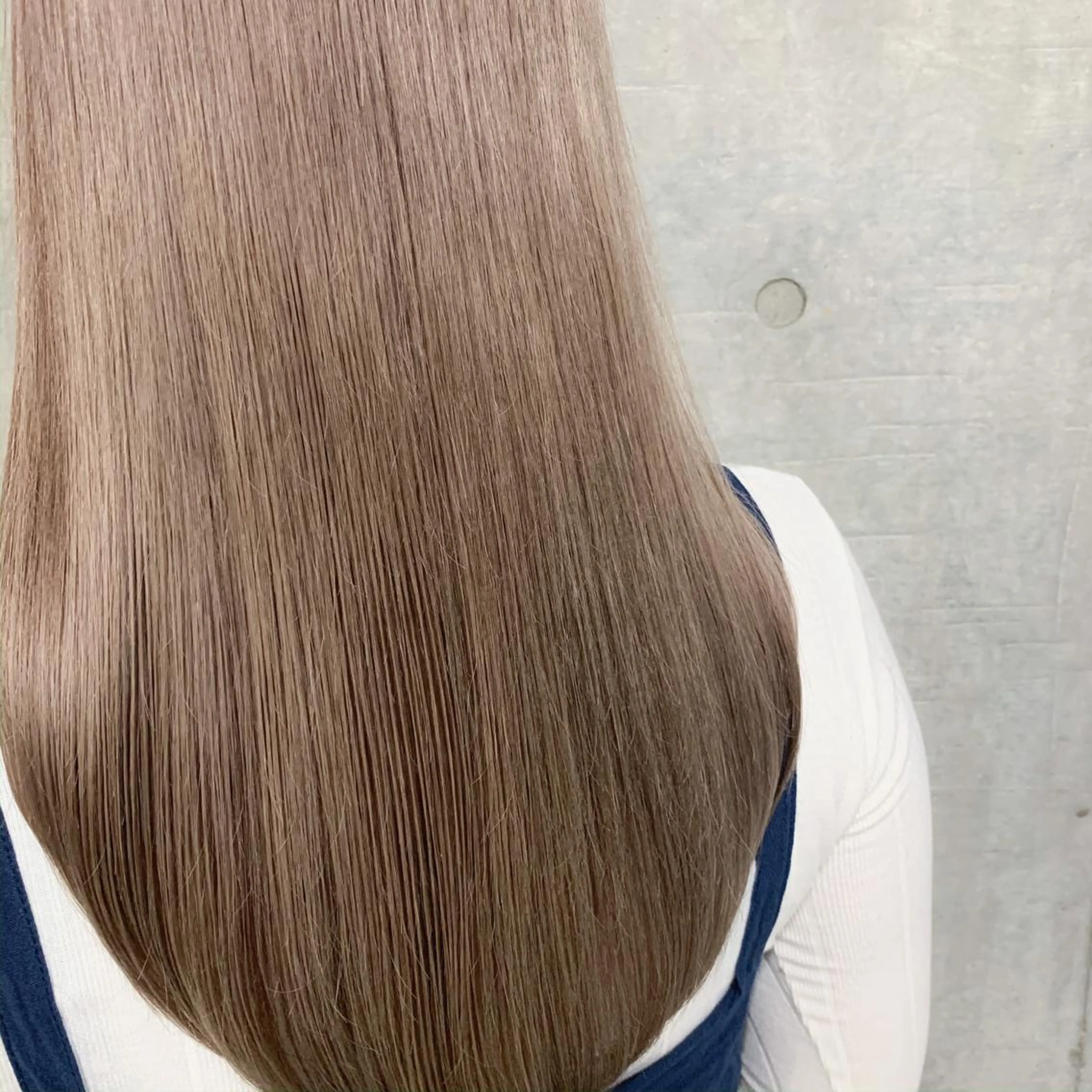 セミロング カラー アディクシーカラー アクアカラー アッシュ バレイヤージュ ベージュカラー Lome'所属・✨ブリーチマスター✨ オクヤマヨウスケのヘアスタイル