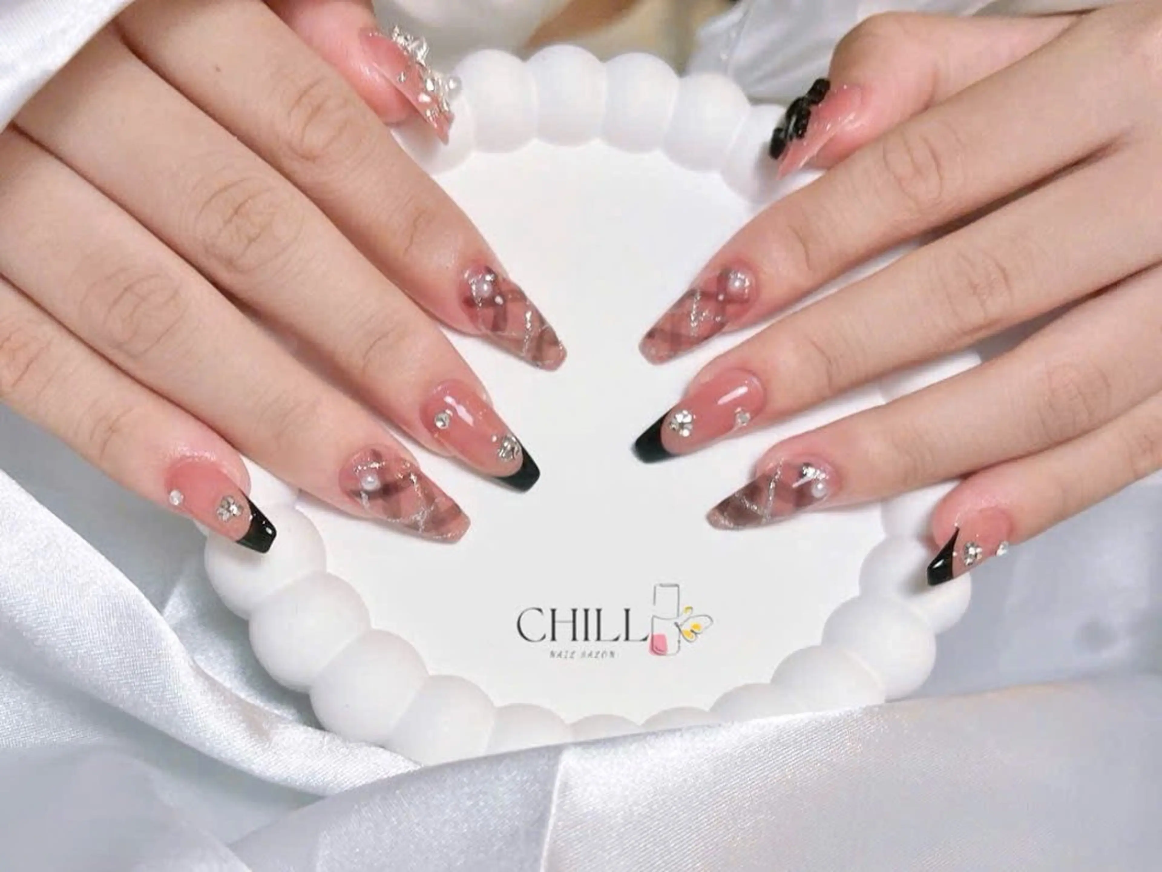 新人ネイリスト練習メニュー】１０本長さ出し&10本フリーデザインの写真