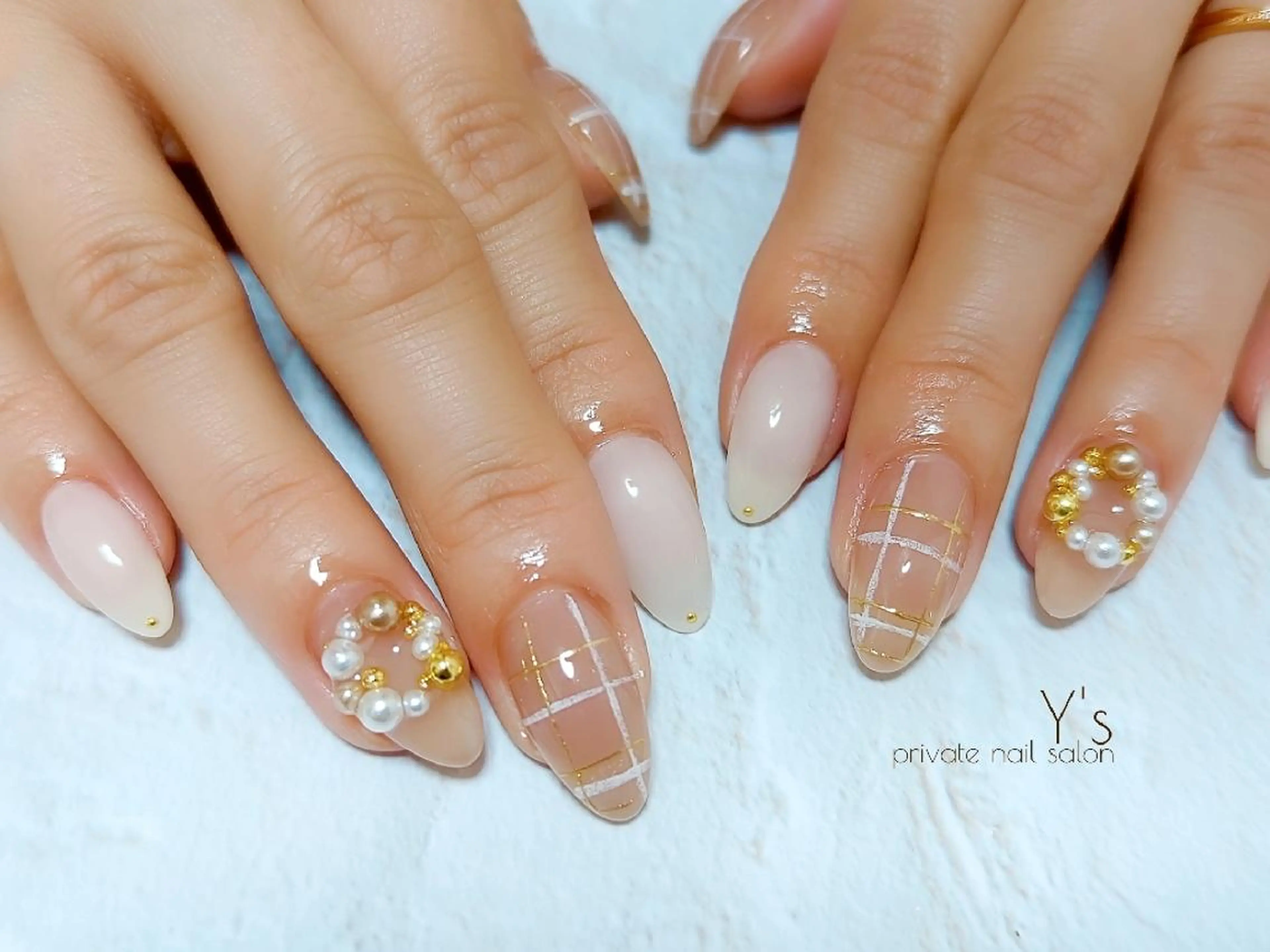 ネイル ハンドネイル YUMI NAGAI  のネイルデザイン