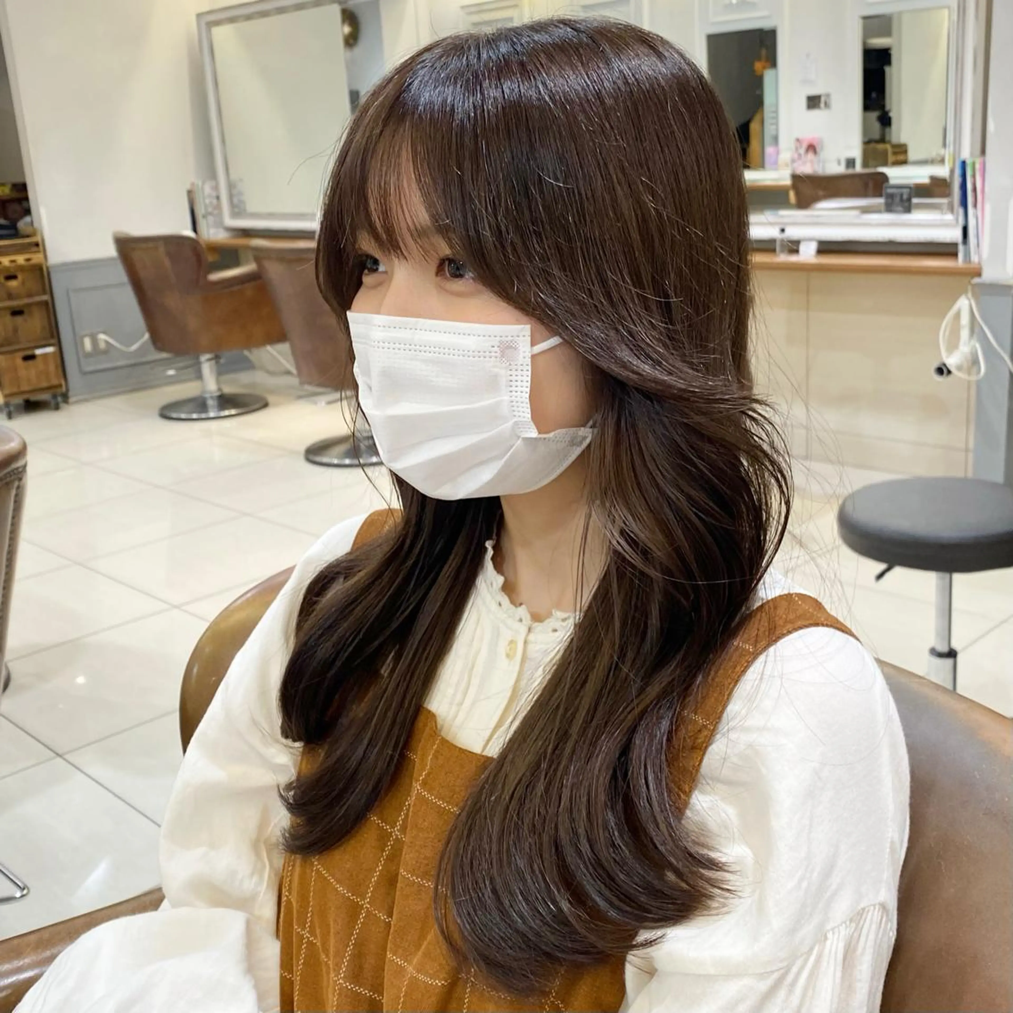 ロング カラー ブラウンカラー ショコラブラウン 透明感カラー くびれヘア エギョモリ 横浜/レイヤーカット /韓国ヘア/佐藤記正のヘアスタイル