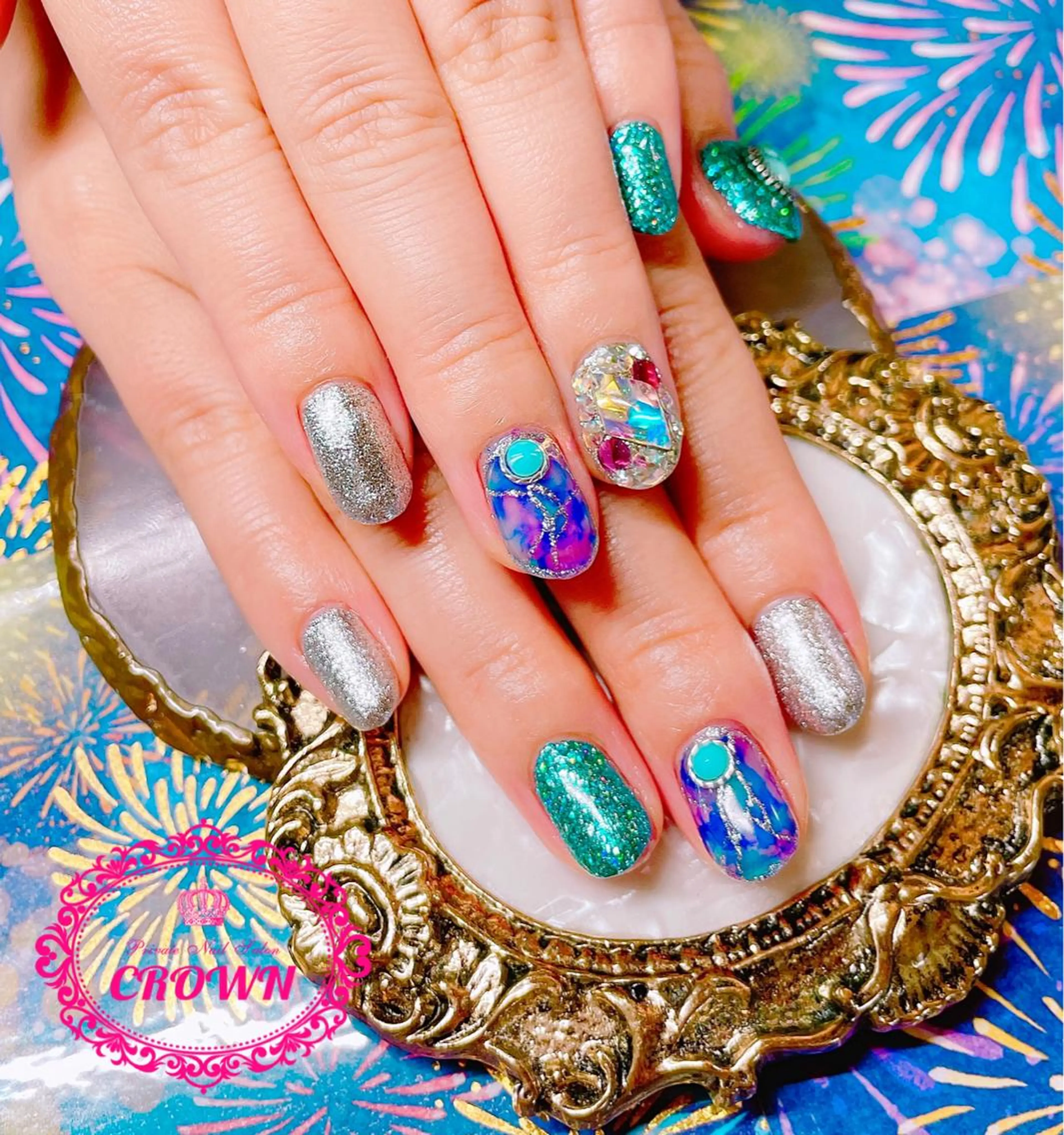 ネイル CROWN プライベートサロンのネイルデザイン