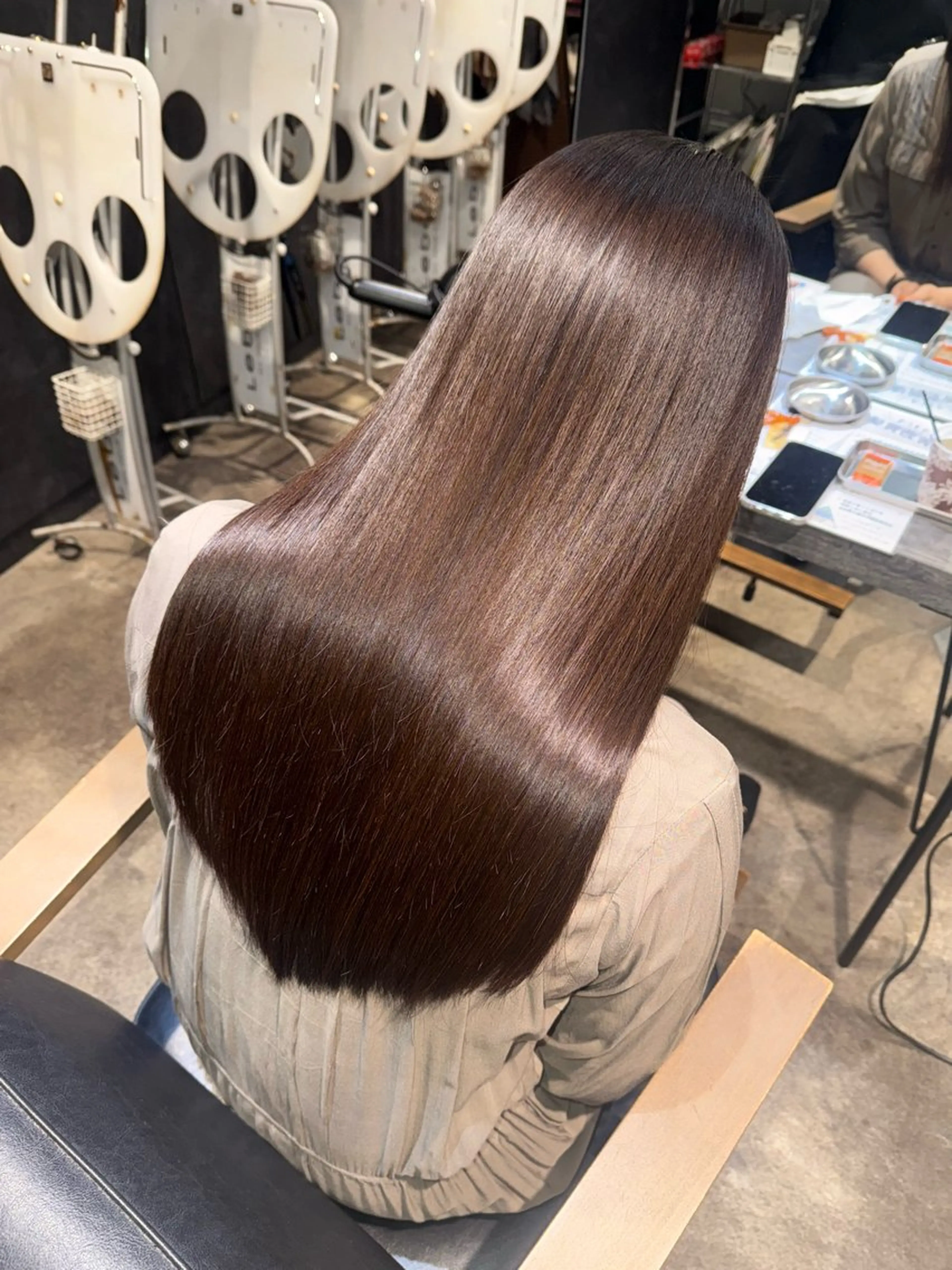 ロング パーマ 髪質改善 トリートメント ストレートパーマ 縮毛矯正 穐田 航のヘアスタイル