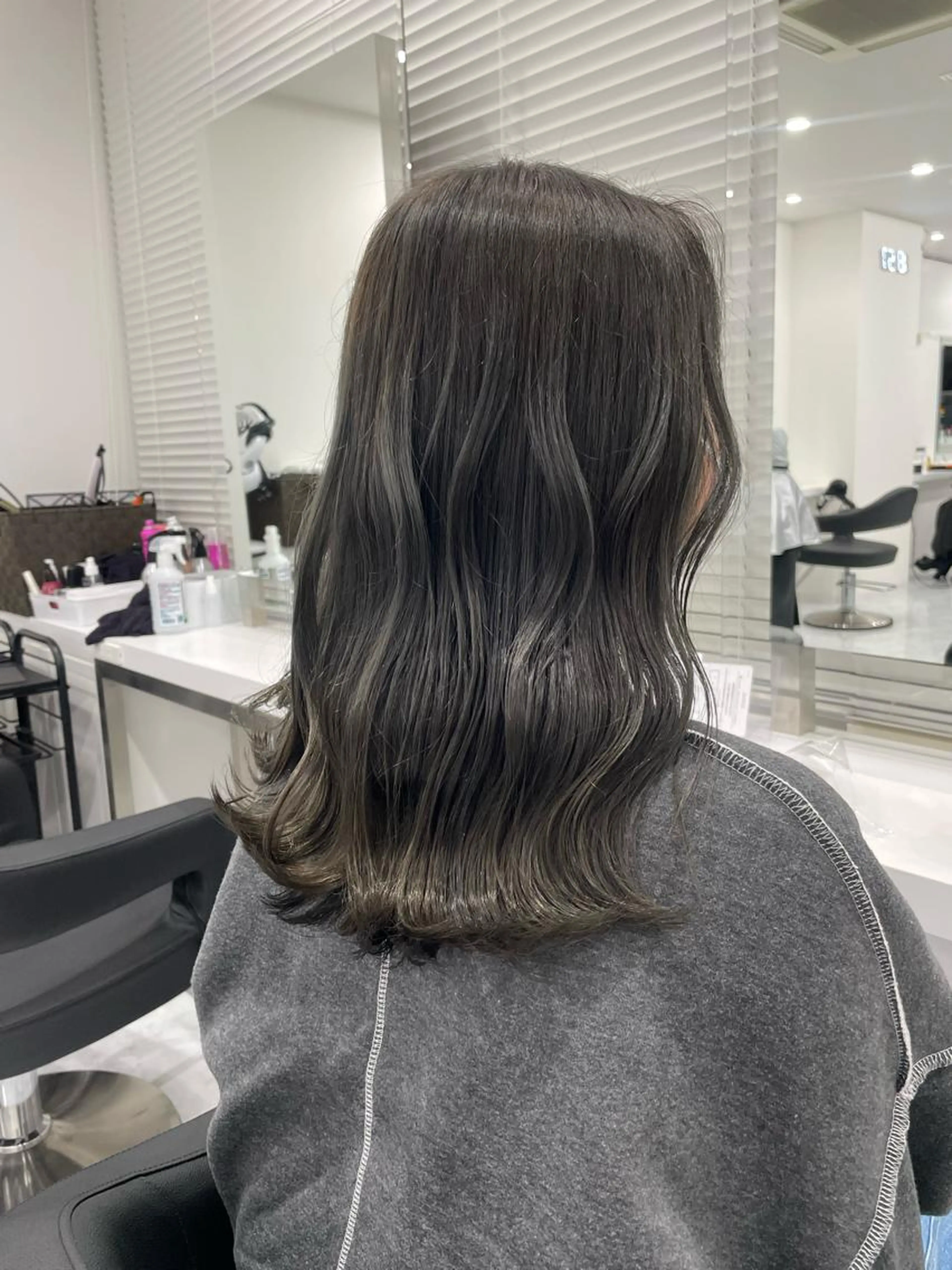 ✂️似合わせカット＋🌈透明感カラー＋オリジナルクイックトリートメント✨＋コテ巻き仕上げの写真