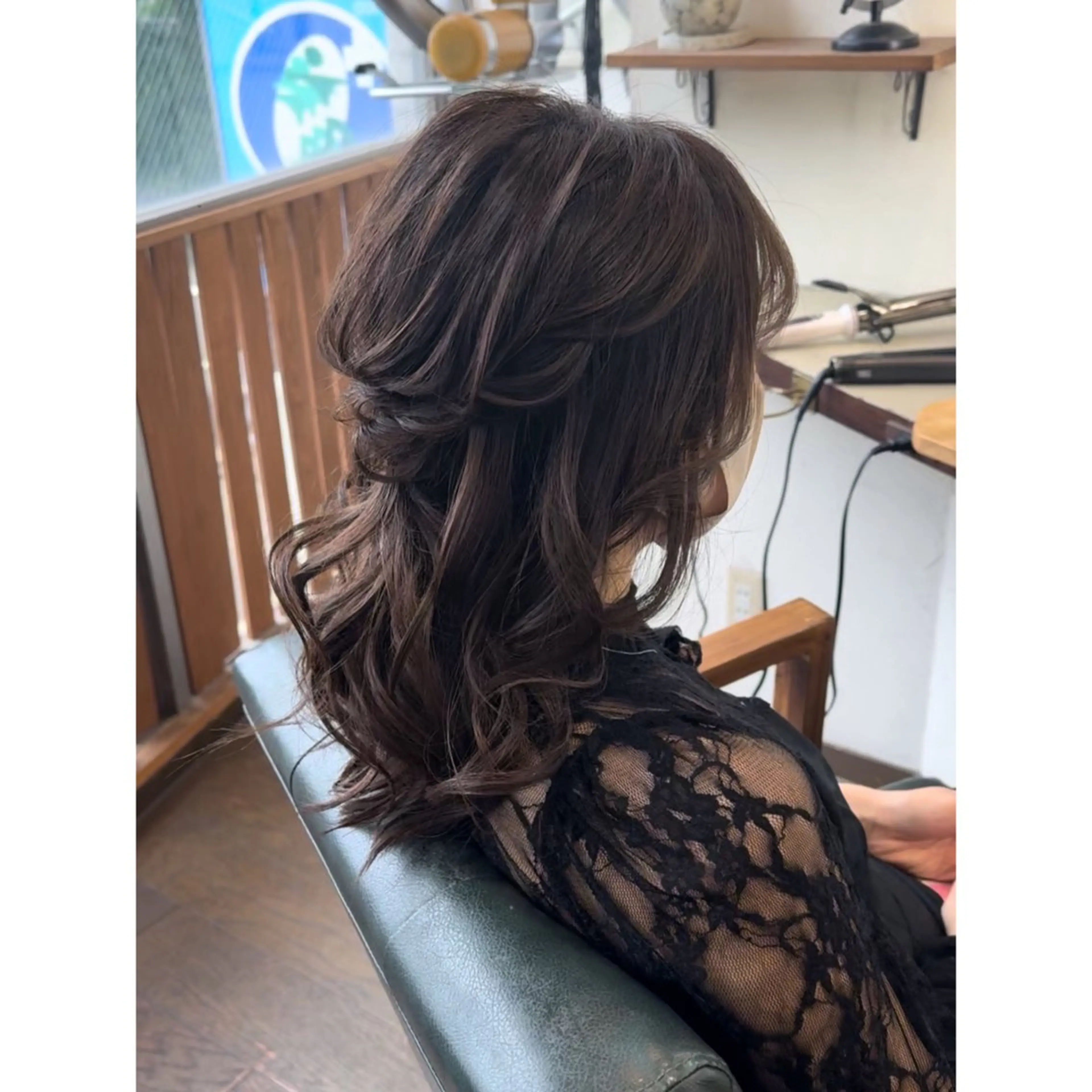 セミロング ヘアセット ハイトーン/ ダブルカラー/透明感のヘアスタイル