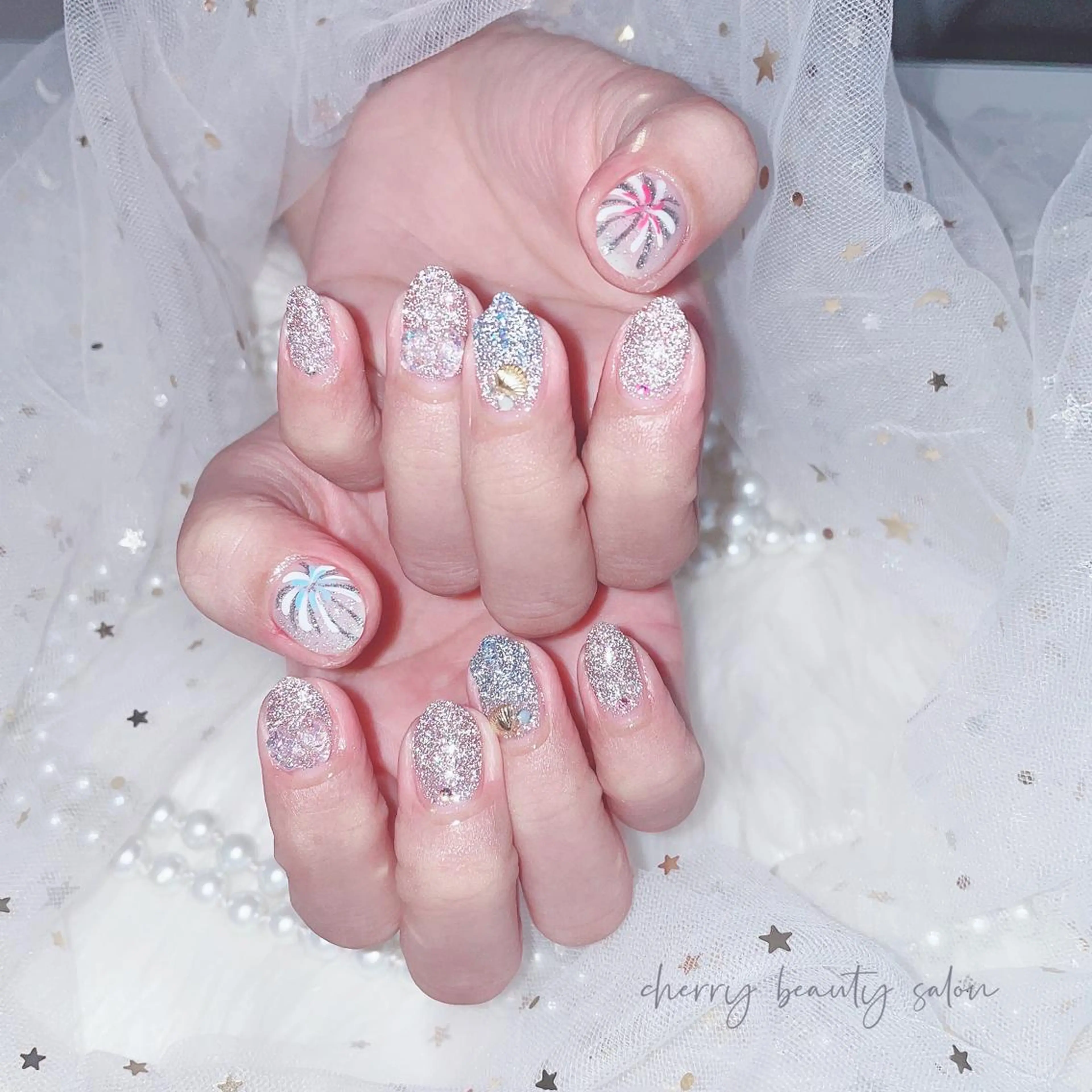 ミディアム ネイル SAKURA 🍒のネイルデザイン