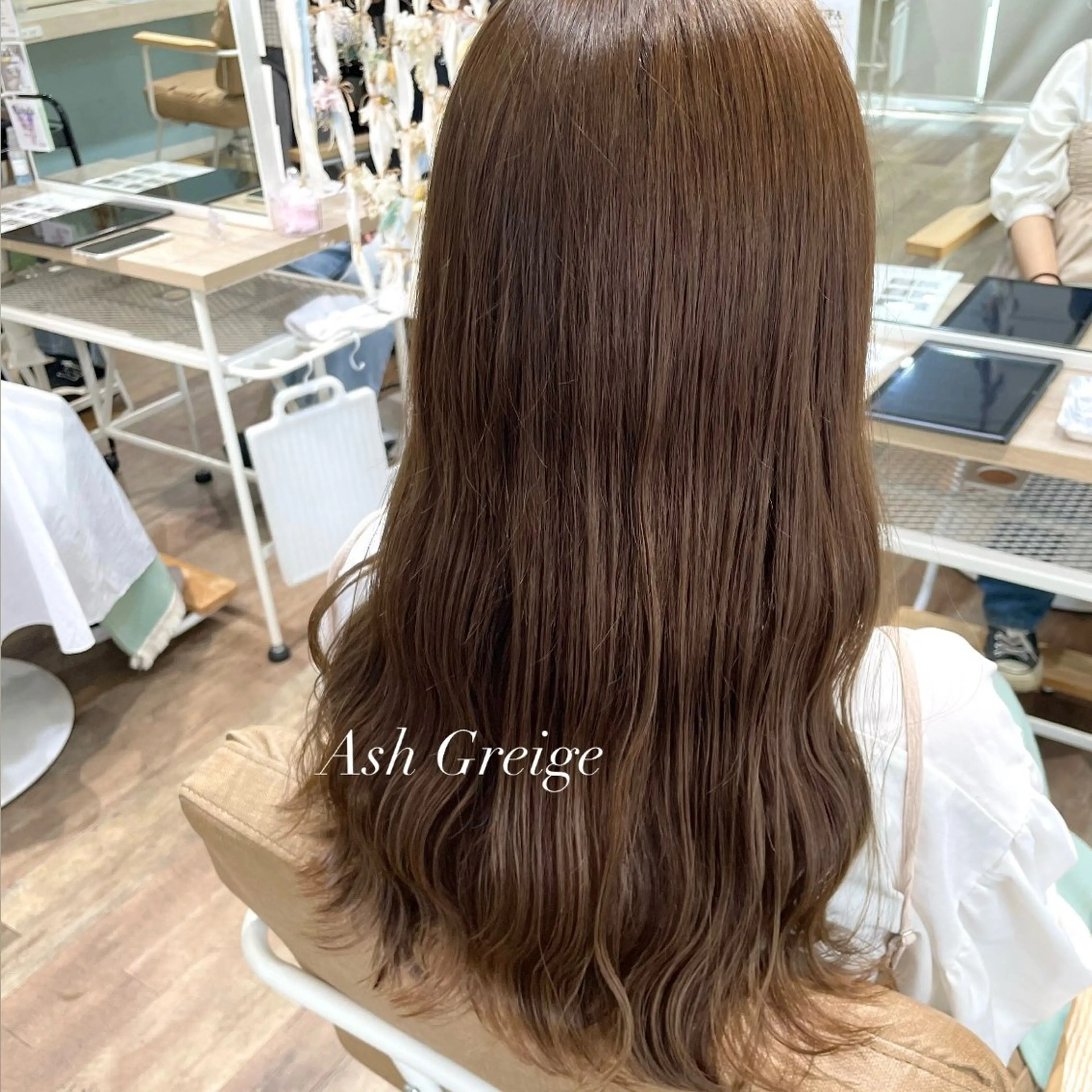 ロング アッシュ カット ヘアカラー トリートメント ピンク・ラベンダー/ レイヤー/NANAのヘアスタイル