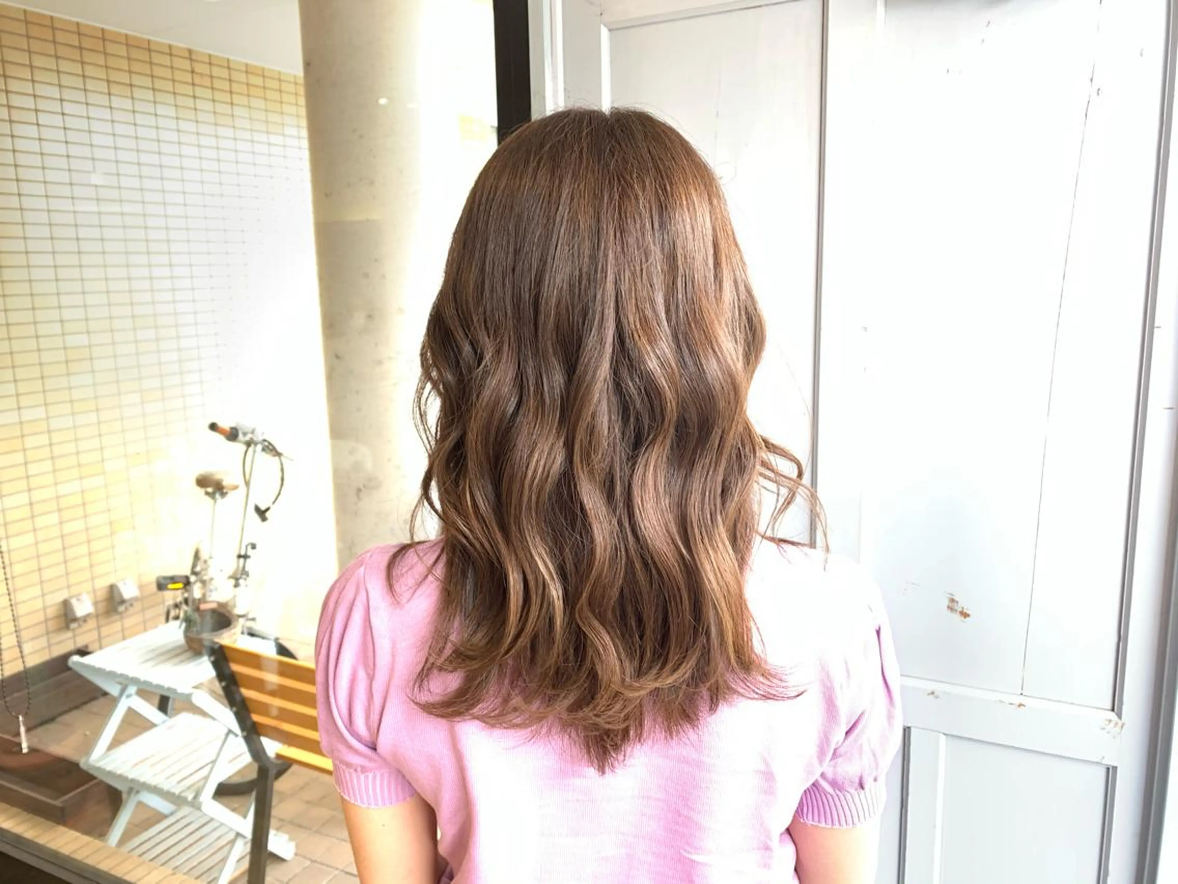 ロング カラー ベージュカラー ヘアカラー トリートメント ツキダテ ユイのヘアスタイル