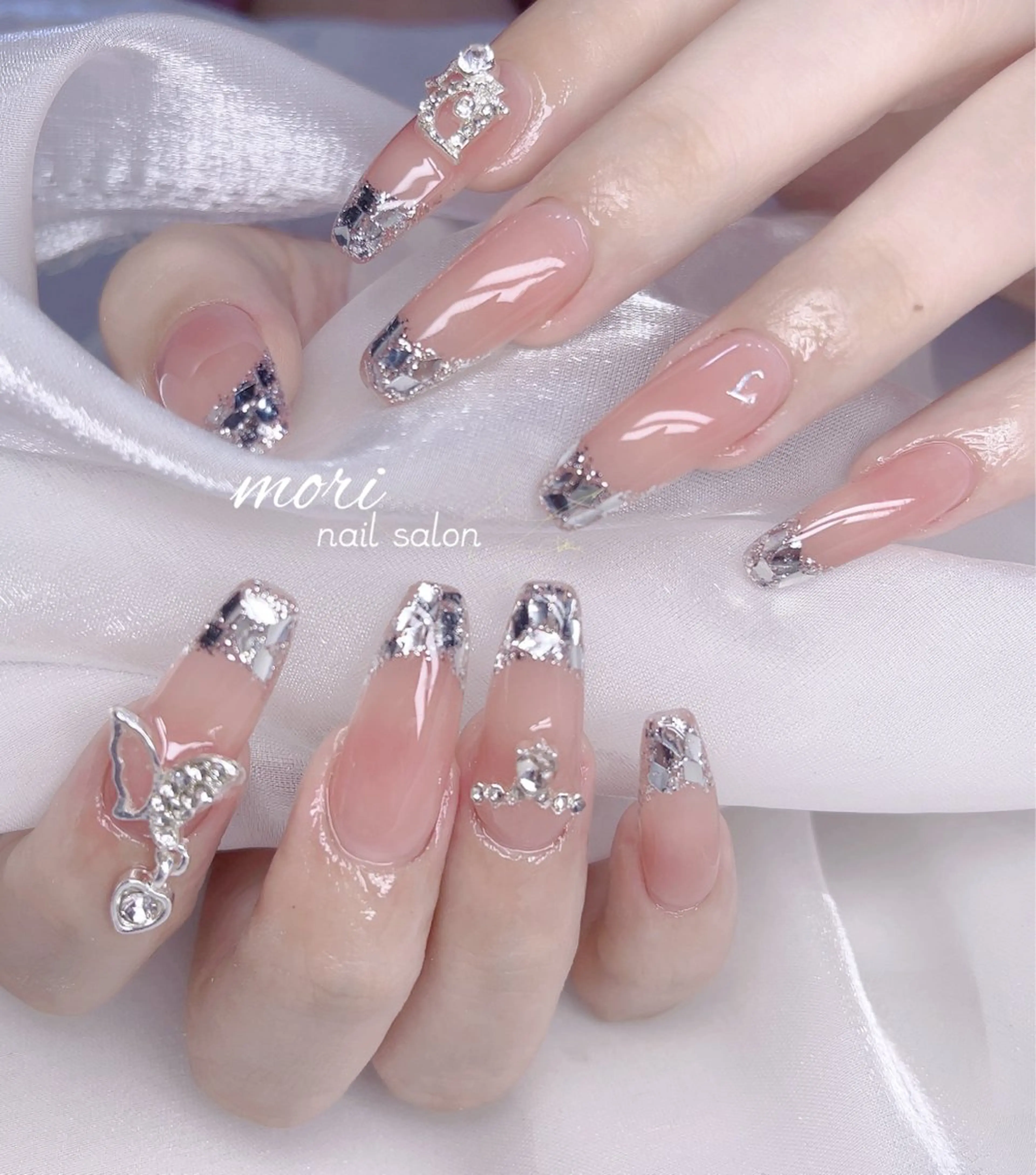 ネイル 森 ネイルサロンのネイルデザイン