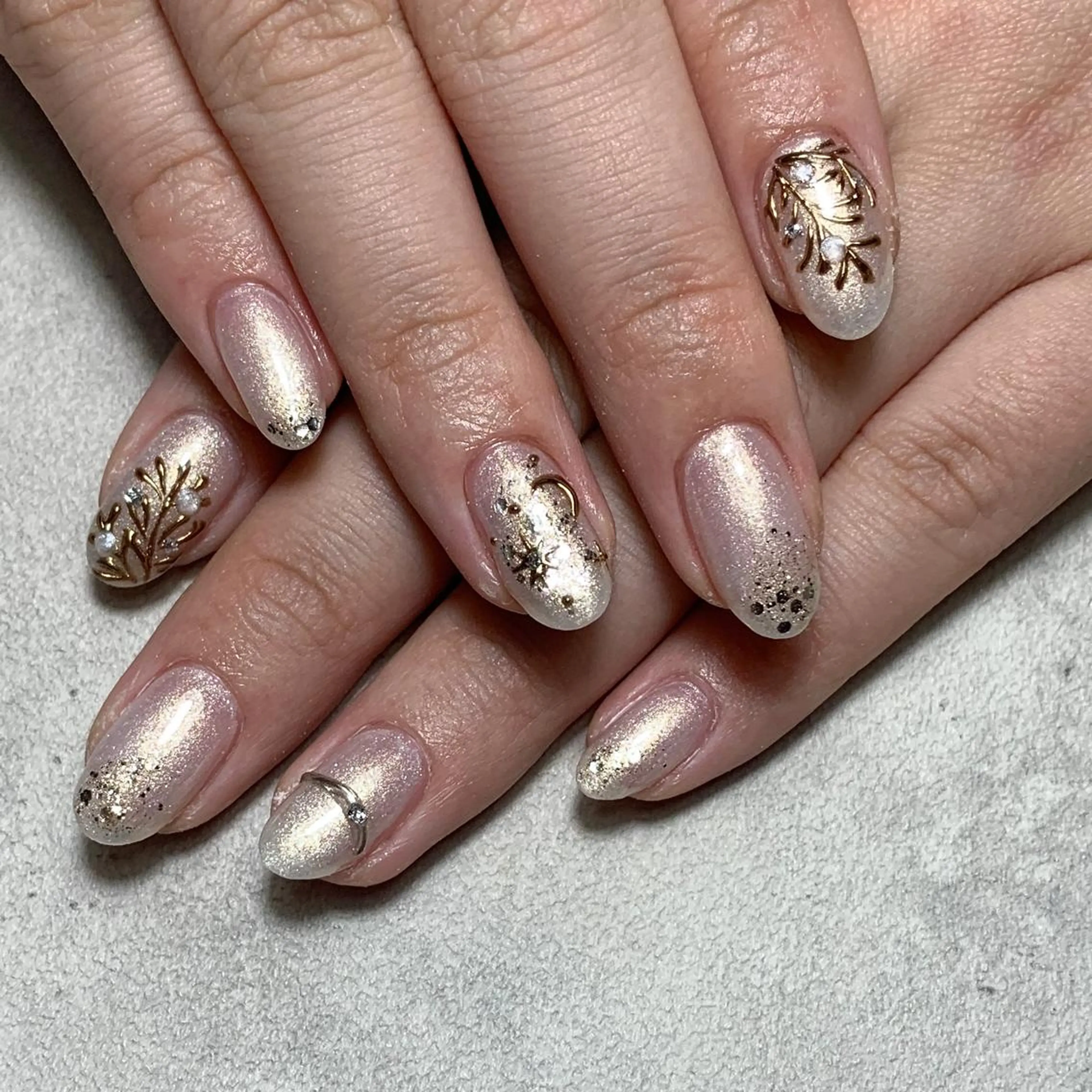 ネイル atelier　FIORITURA所属・FIORITURA aiのネイルデザイン