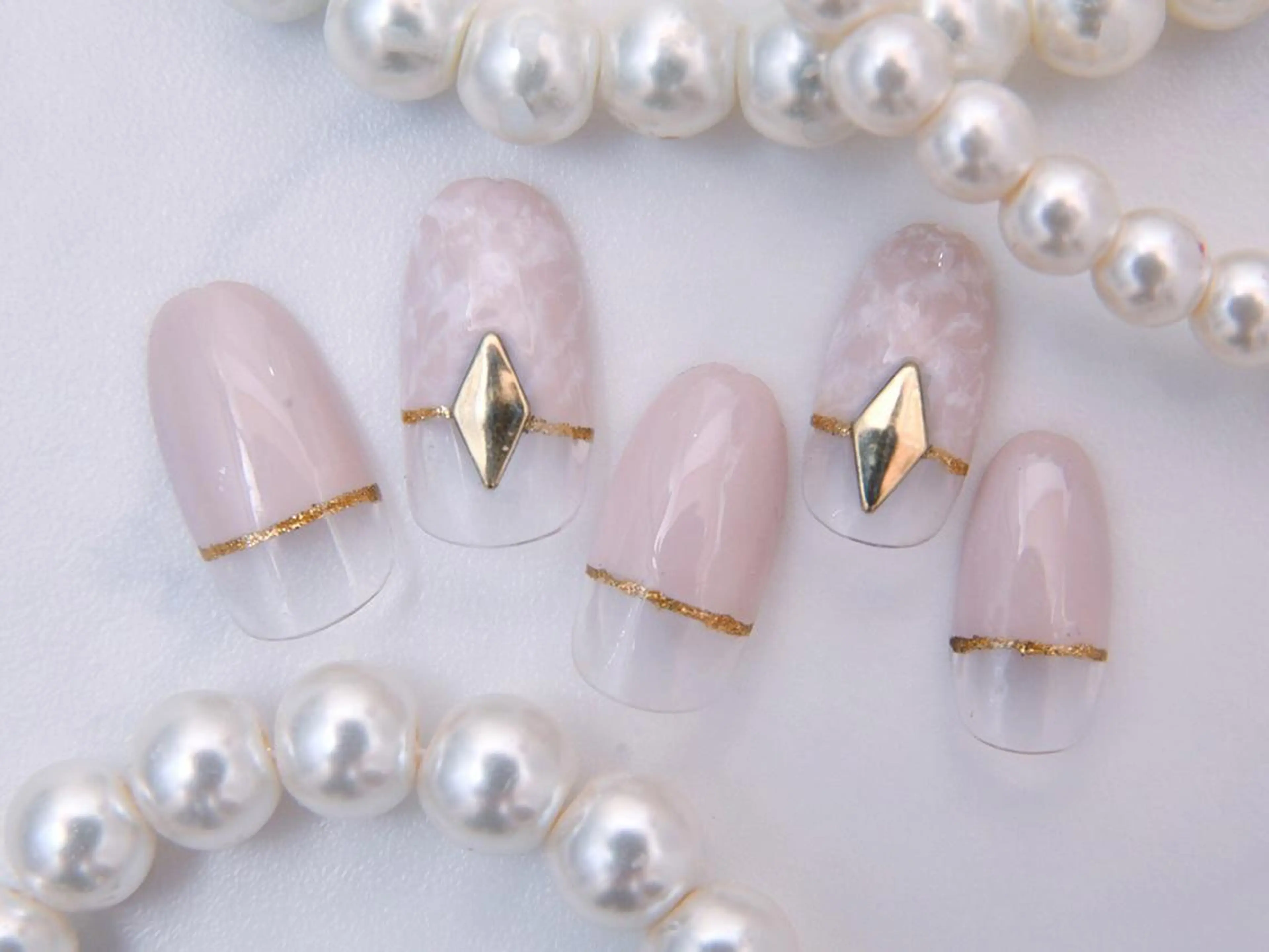 ネイル Tiary Nail Yのネイルデザイン