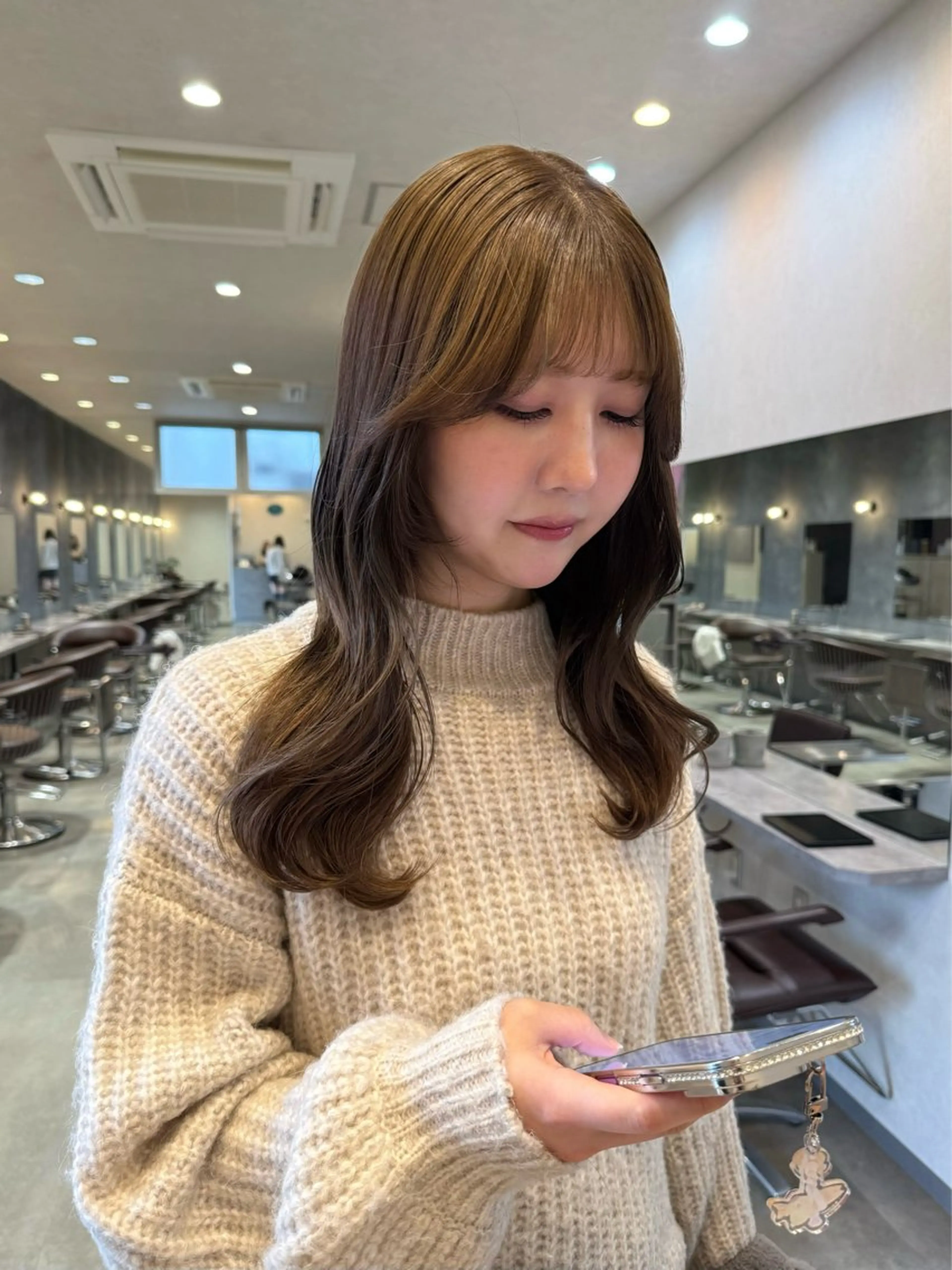 ロング カット 山元 くるみのヘアスタイル