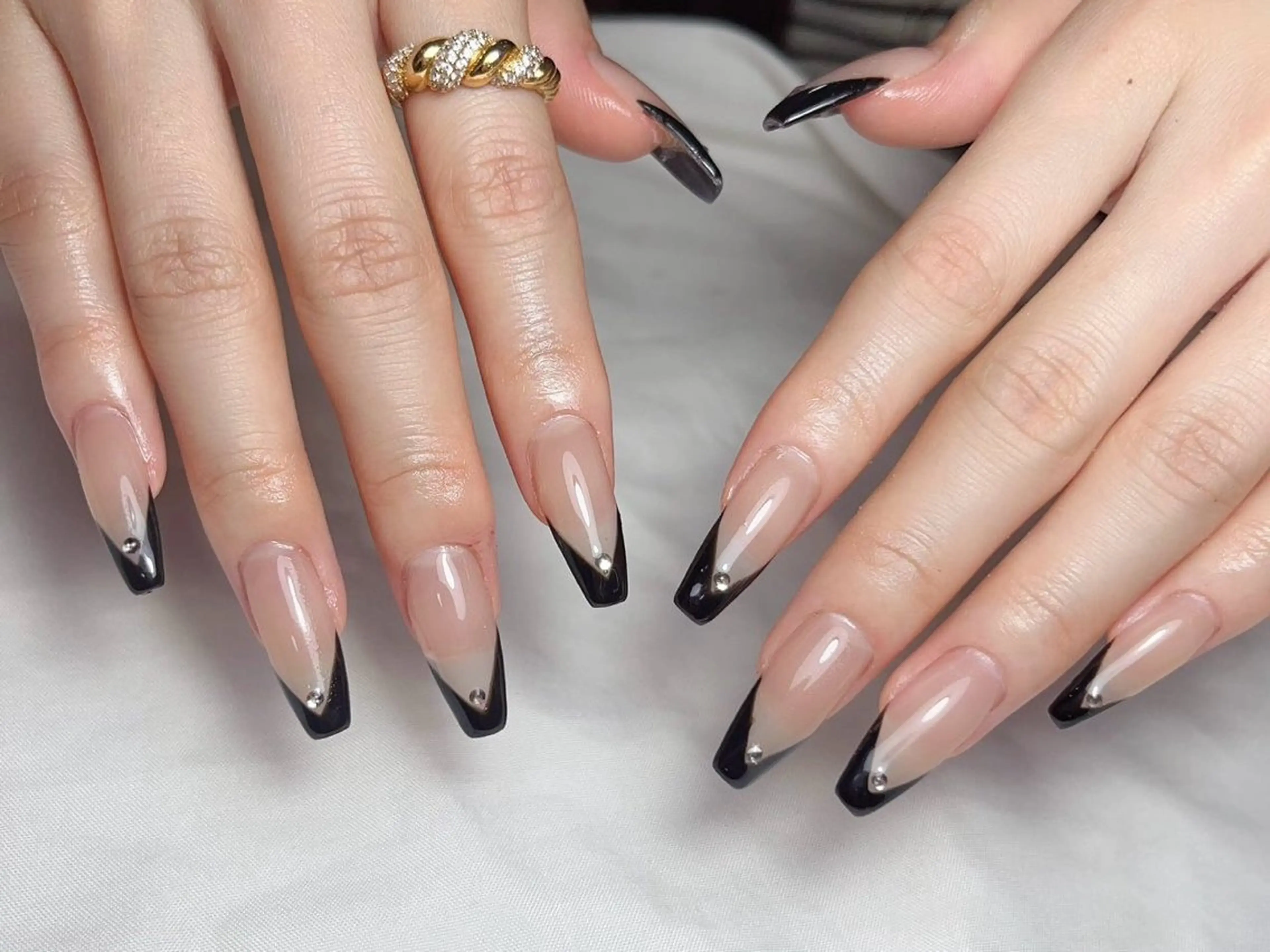 ネイル アートネイル フレンチネイル ジェルネイル グラデーション 韓国ネイル さくら💮💮 【オフ無料】のネイルデザイン