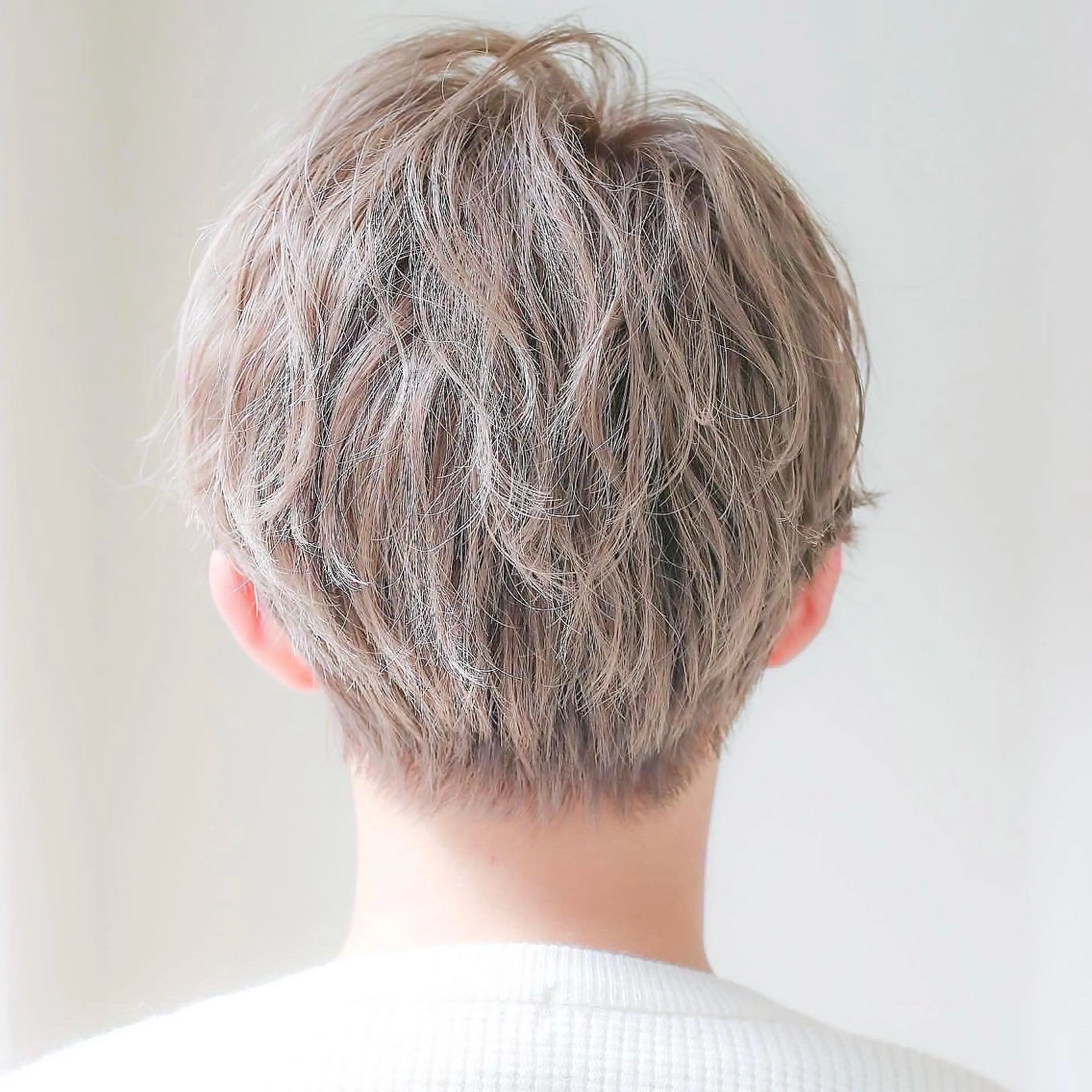 ショート カラー パーマ ハイトーンカラー ショートヘア カット ヘアカラー トリートメント Lond re Maison.原宿のヘアスタイル