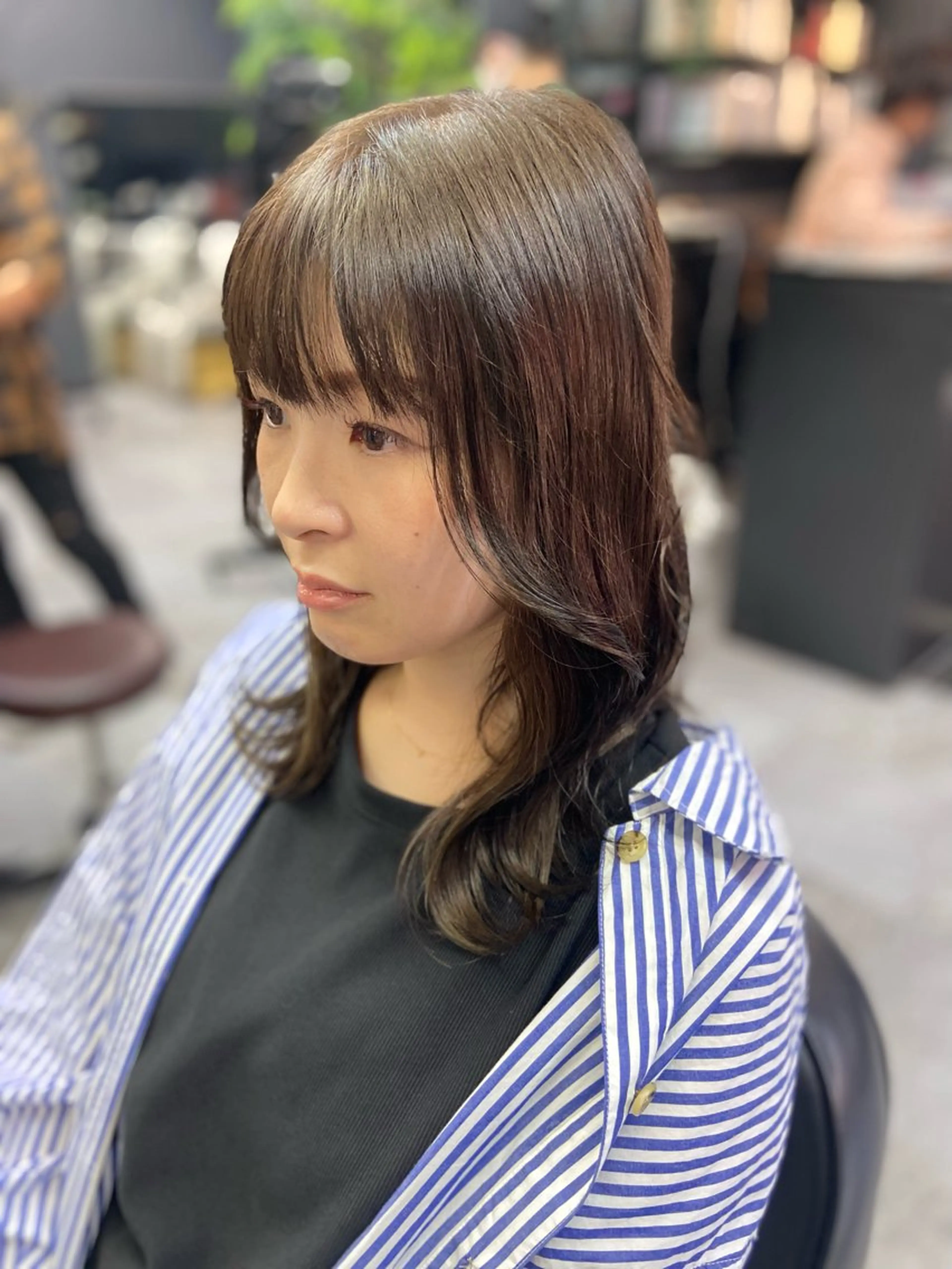 セミロング 瀧下 唯のヘアスタイル