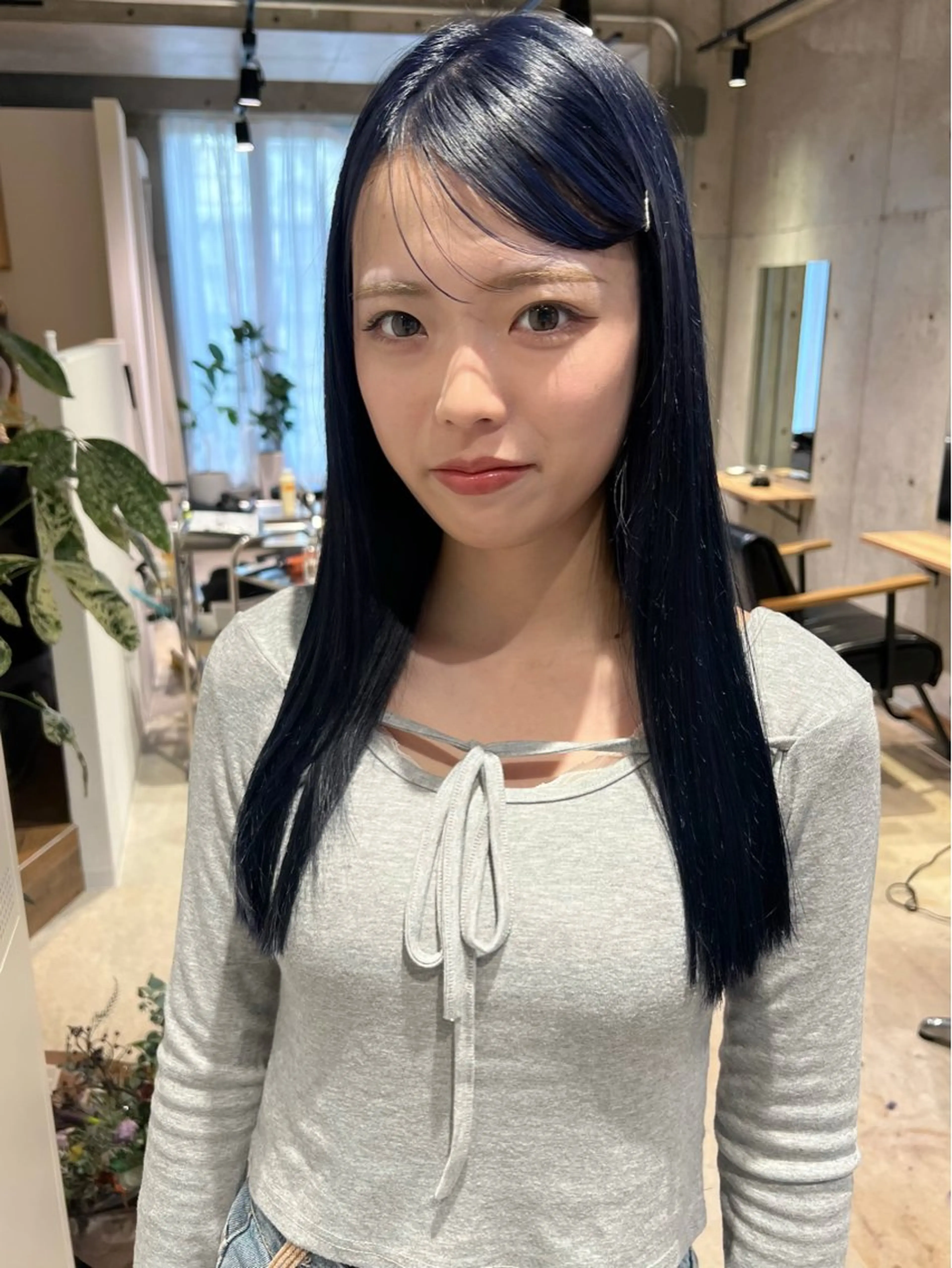 ロング カラー ヘアアレンジ 成人式 黒髪 ブリーチ ブルーカラー ブルーブラック ヘアカラー sliver siki/yuuのヘアスタイル