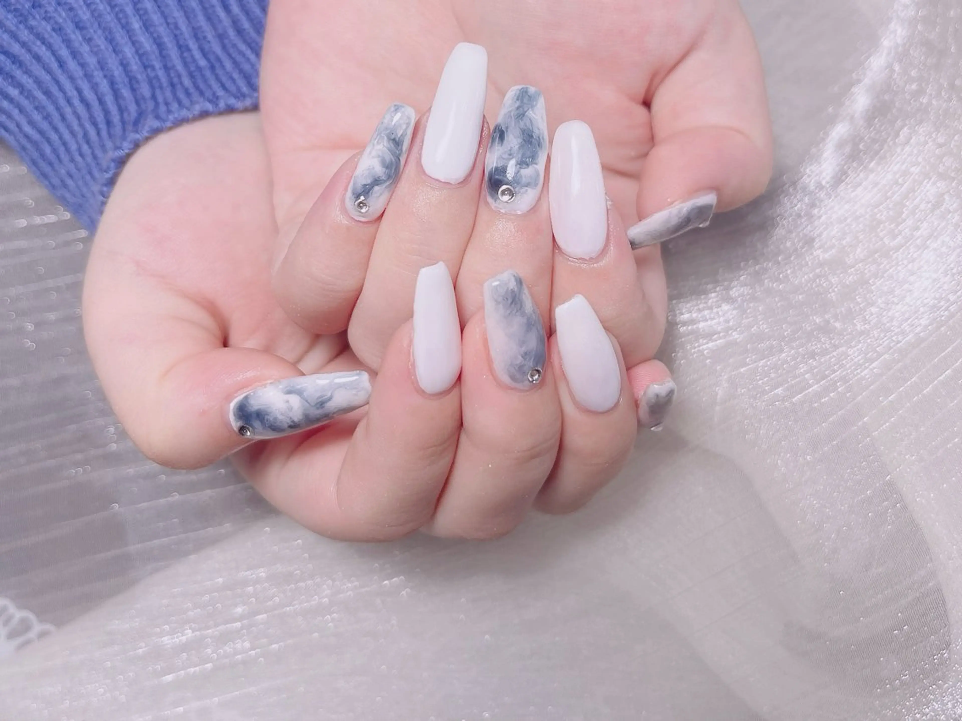 ネイル ハンドネイル KARI ネイルサロンのネイルデザイン