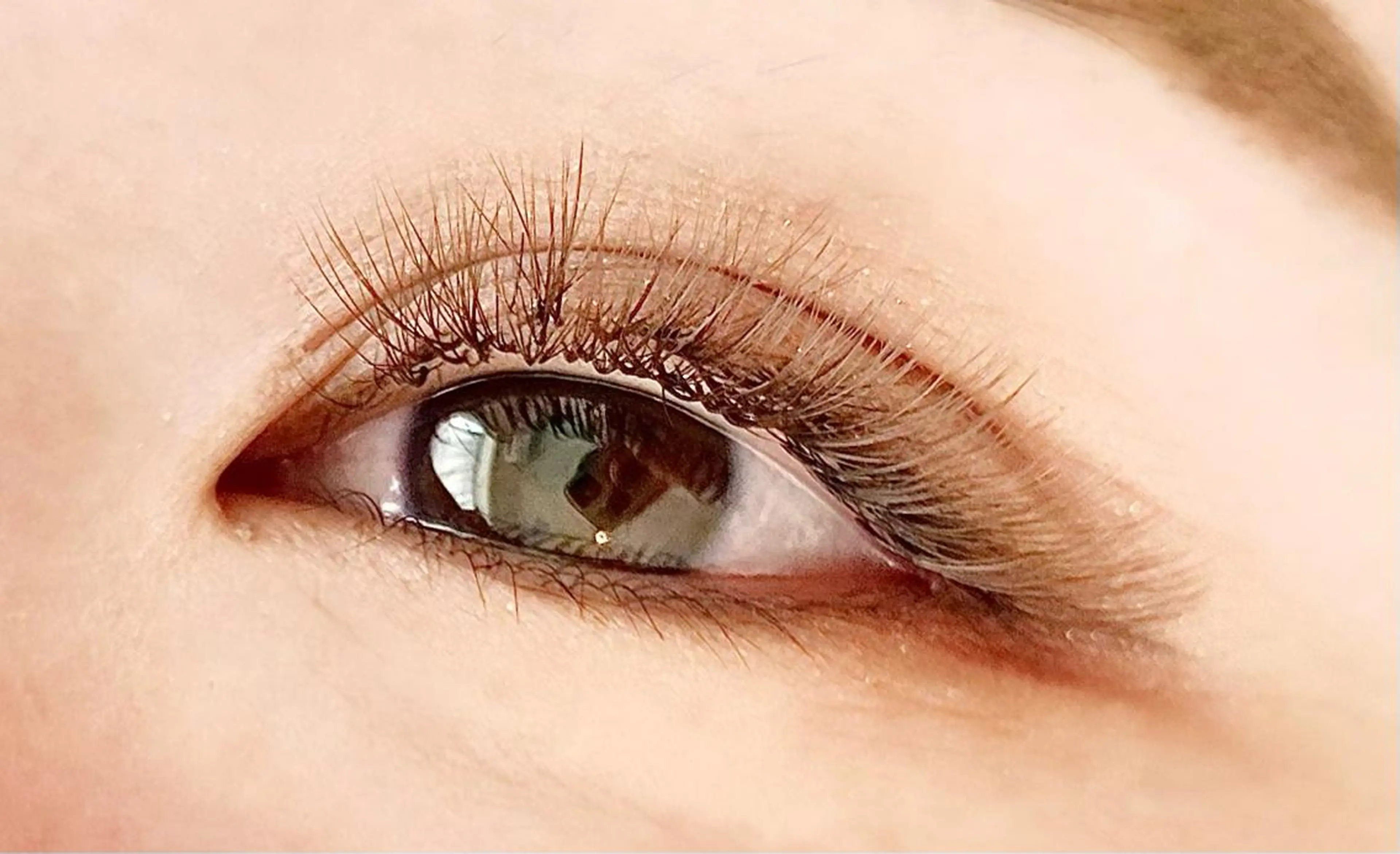 マツエク・マツパ カラーマツエク ボリュームラッシュ クルミナージュ柏🌼 代表.鈴木のマツエク・マツパデザイン