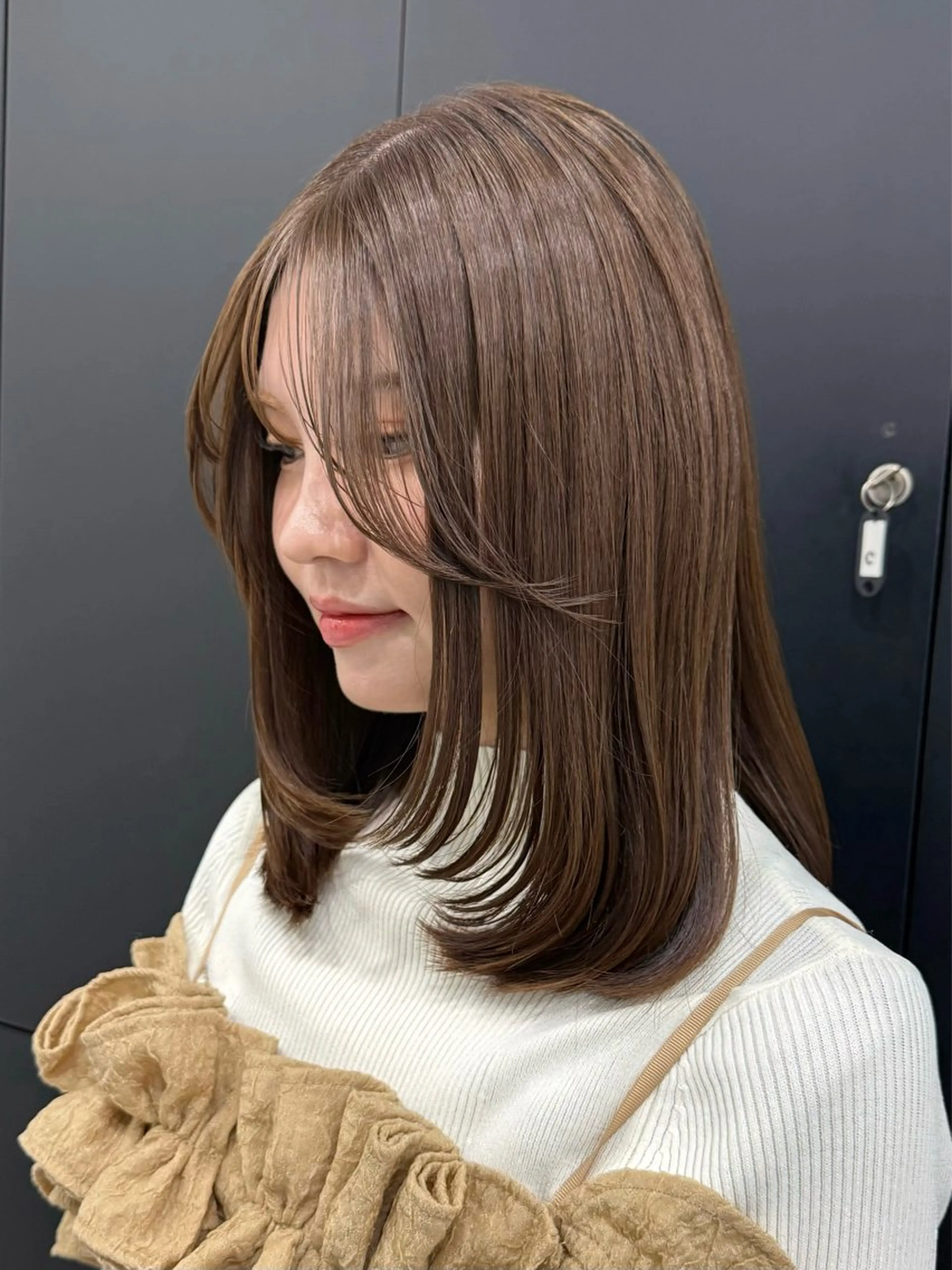 ミディアム カラー ベージュカラー ミルクティーベージュ カット ヘアカラー トリートメント era所属・azumi/ボブ/暖 色/オリーブ/縮毛のヘアスタイル