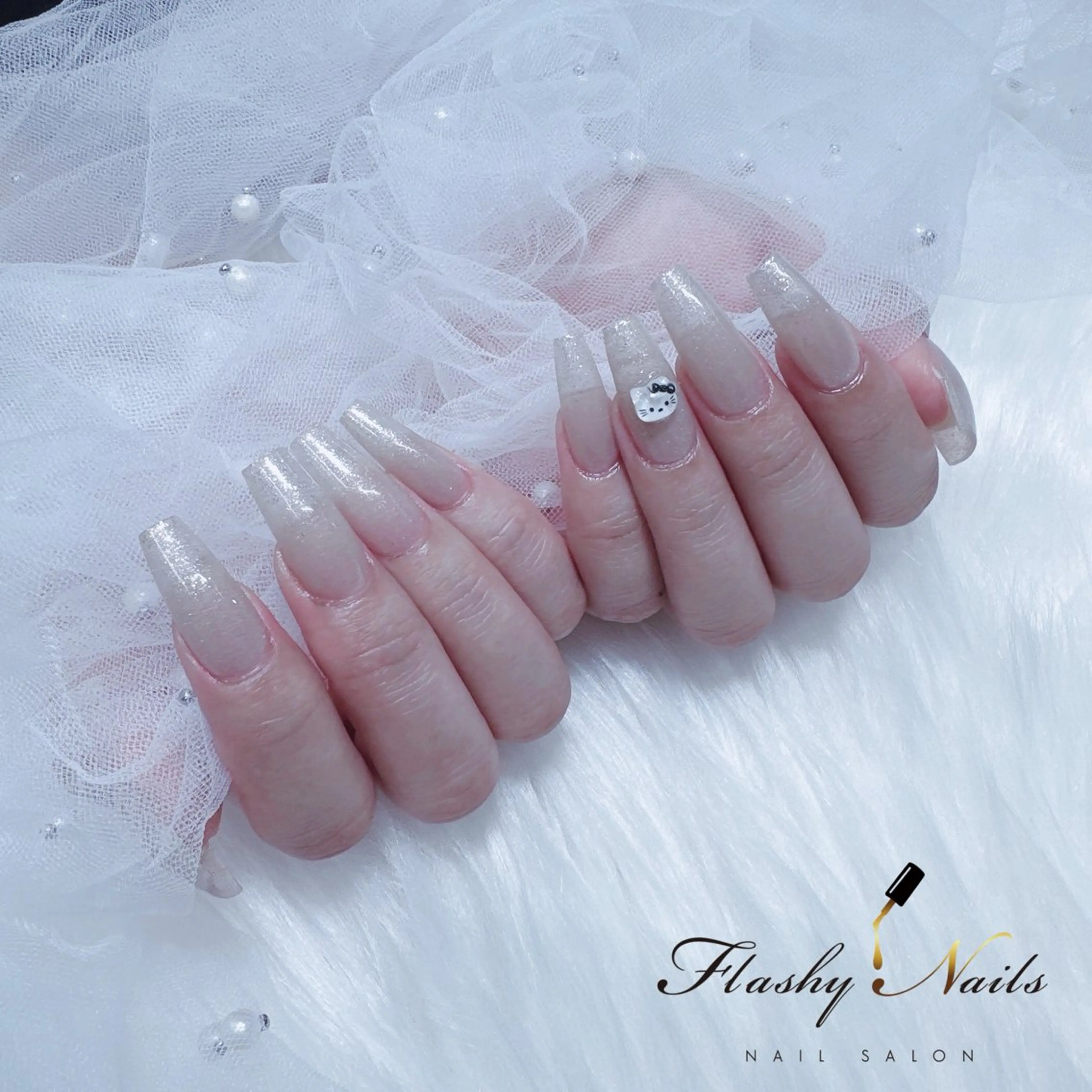 ネイル ハンドネイル Flashy Nailsのネイルデザイン