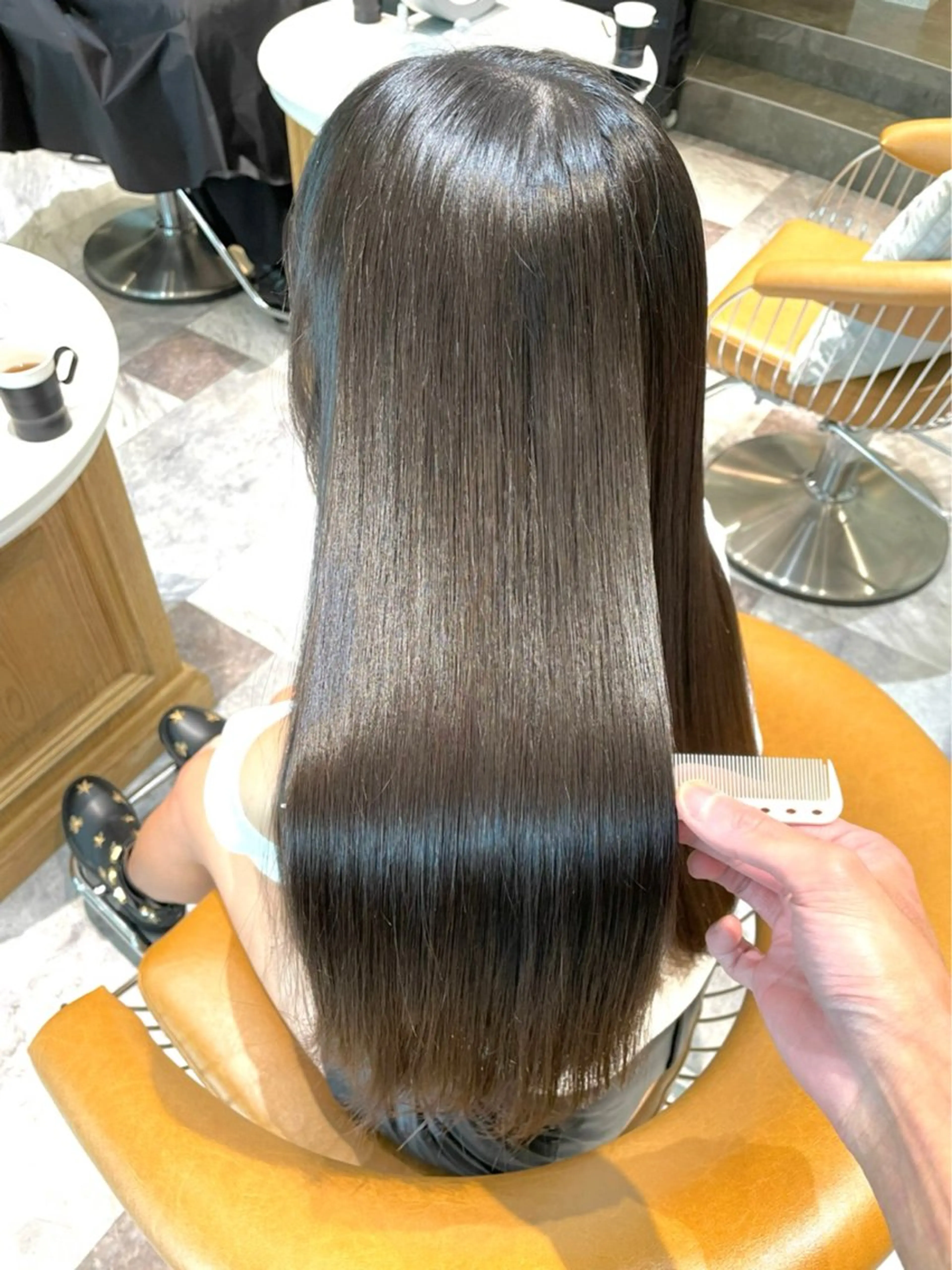 セミロング カラー カット 縮毛矯正 木屋元一/透明感 /レイヤー/縮毛矯正のヘアスタイル