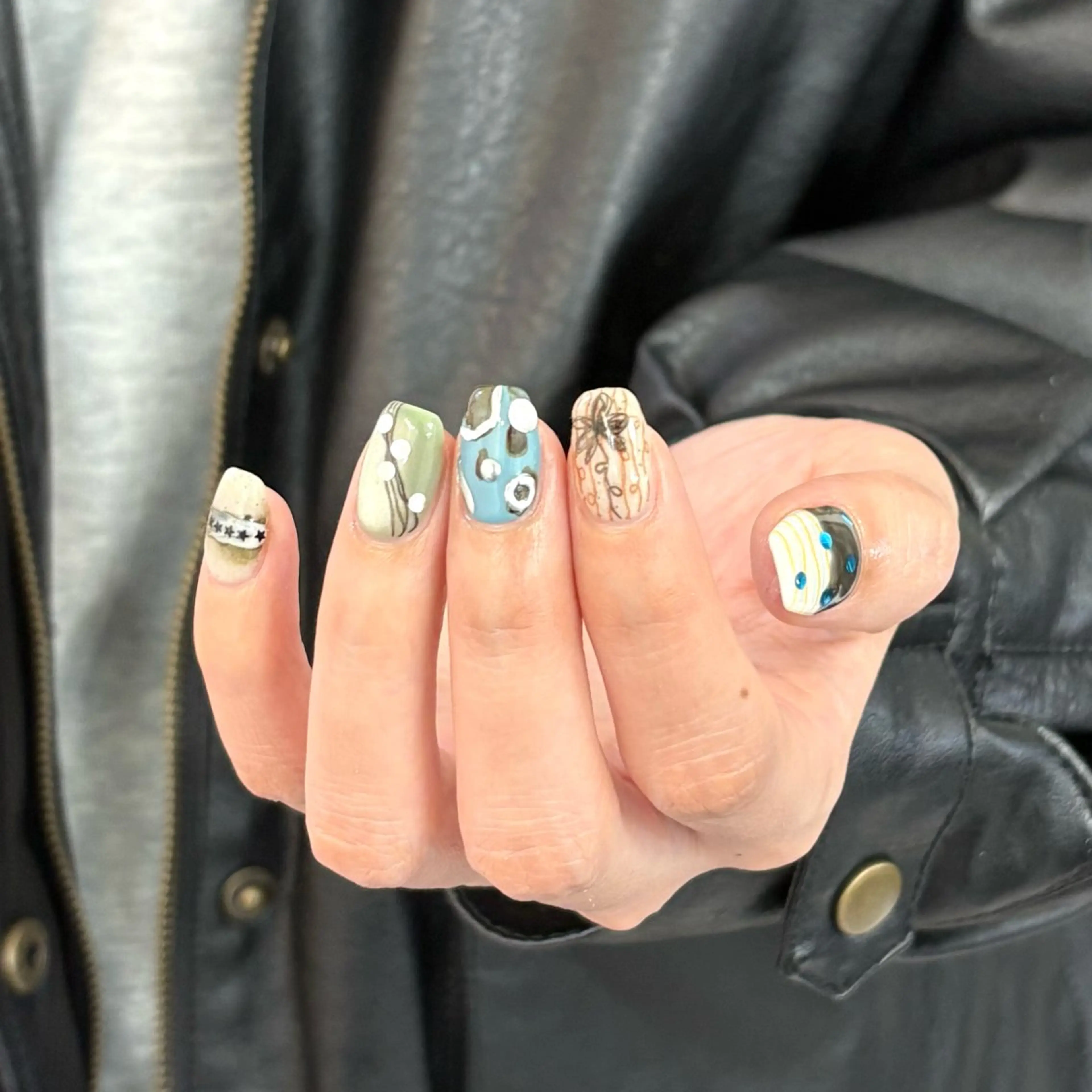 ネイル ハンドネイル 佐藤 渚紗のネイルデザイン