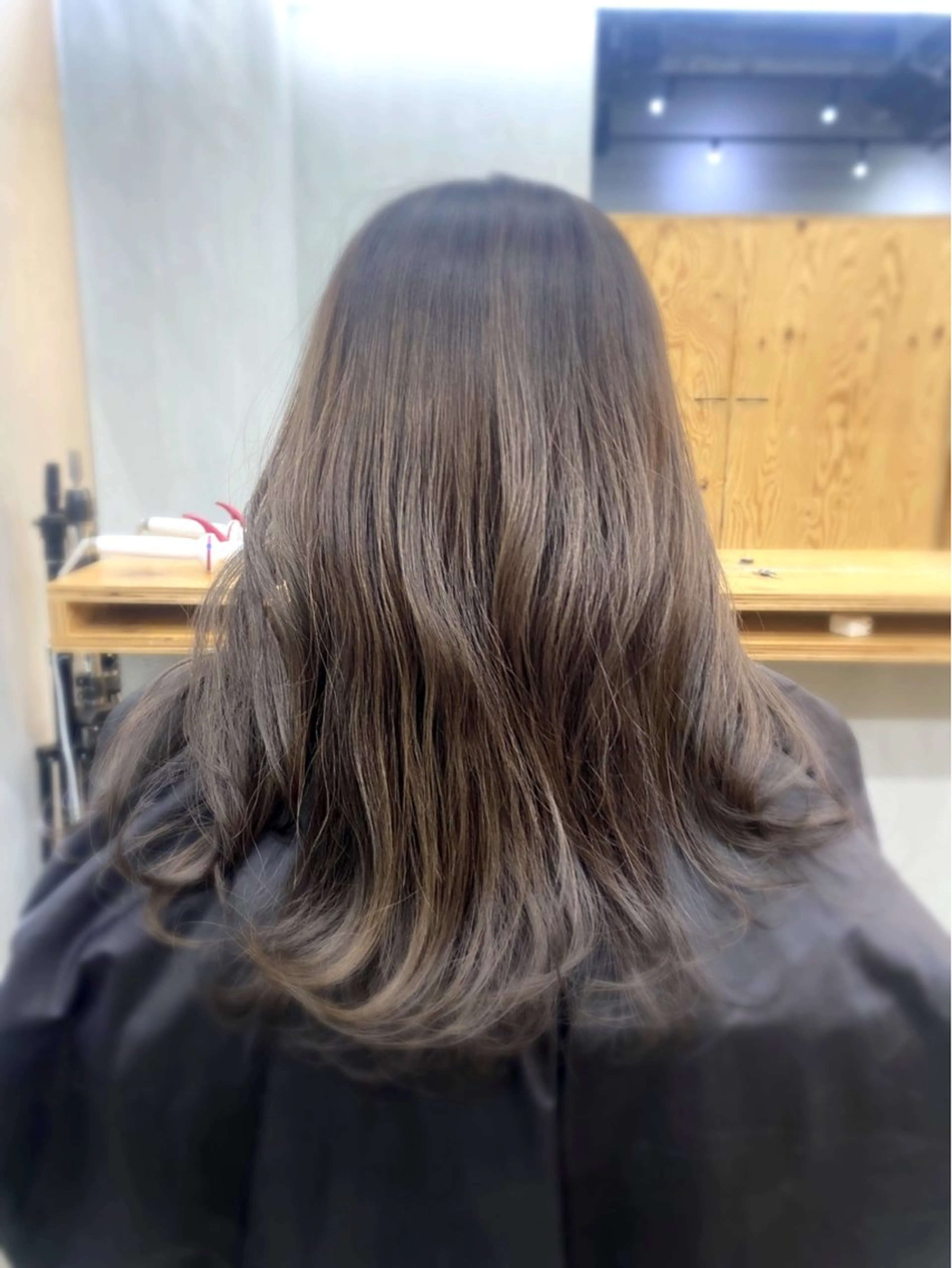 ロング 艶髪/縮毛矯正 🫧辻野海羽のヘアスタイル