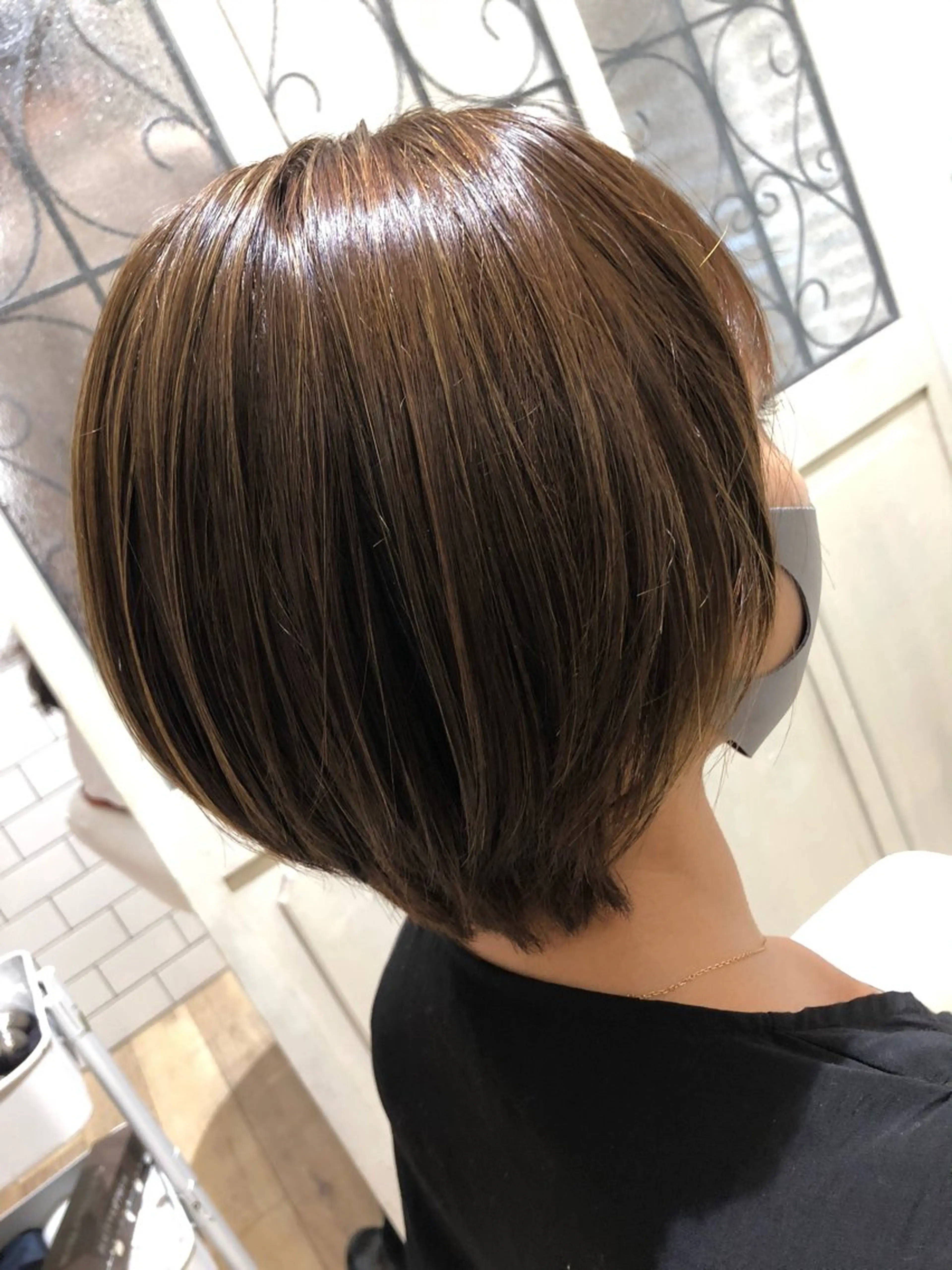 ショート ヘアアレンジ ブリーチ無し白髪ぼか し/艶髪/津嘉山のヘアスタイル