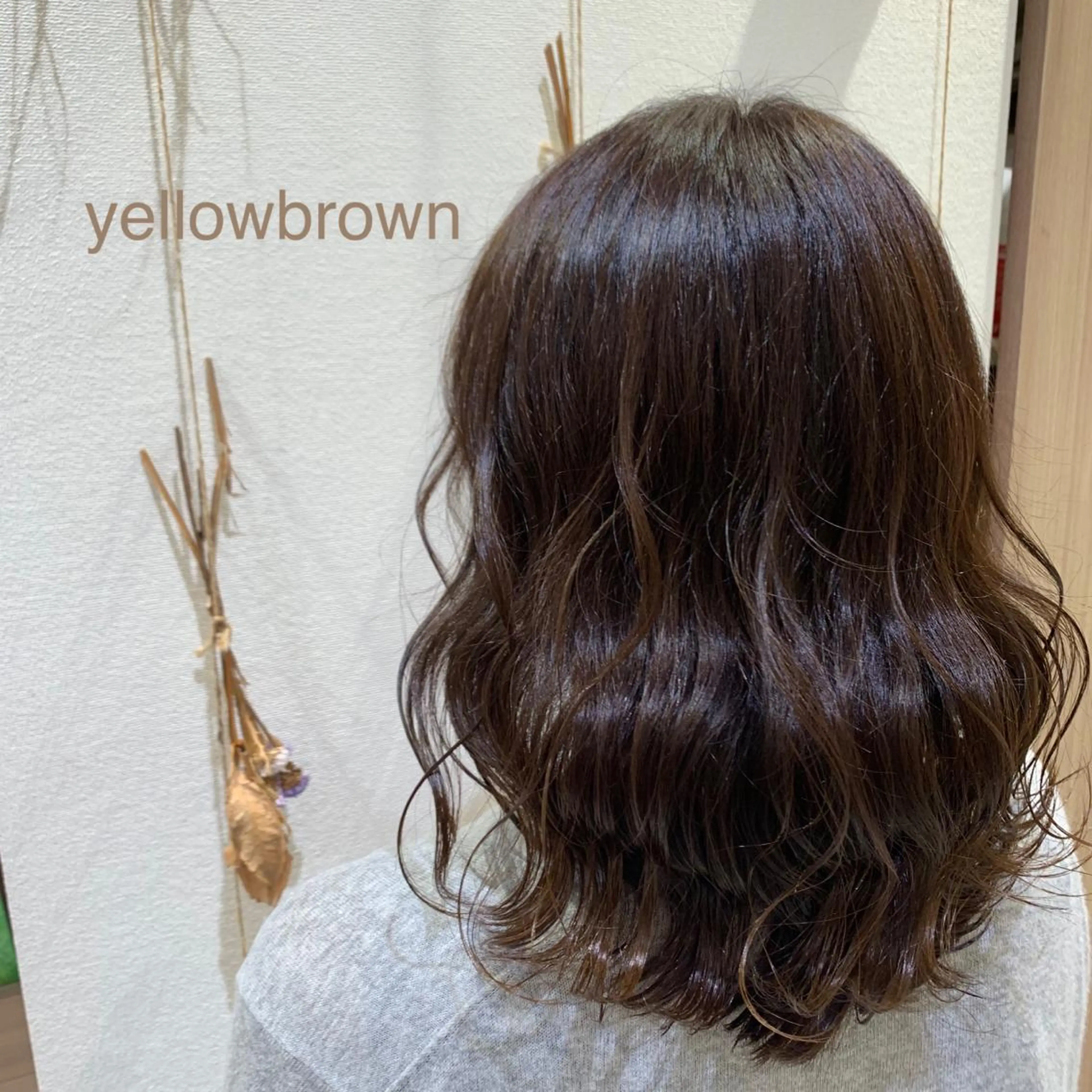 セミロング カラー ブラウンカラー Dears 香芝店所属・関 優希のヘアスタイル