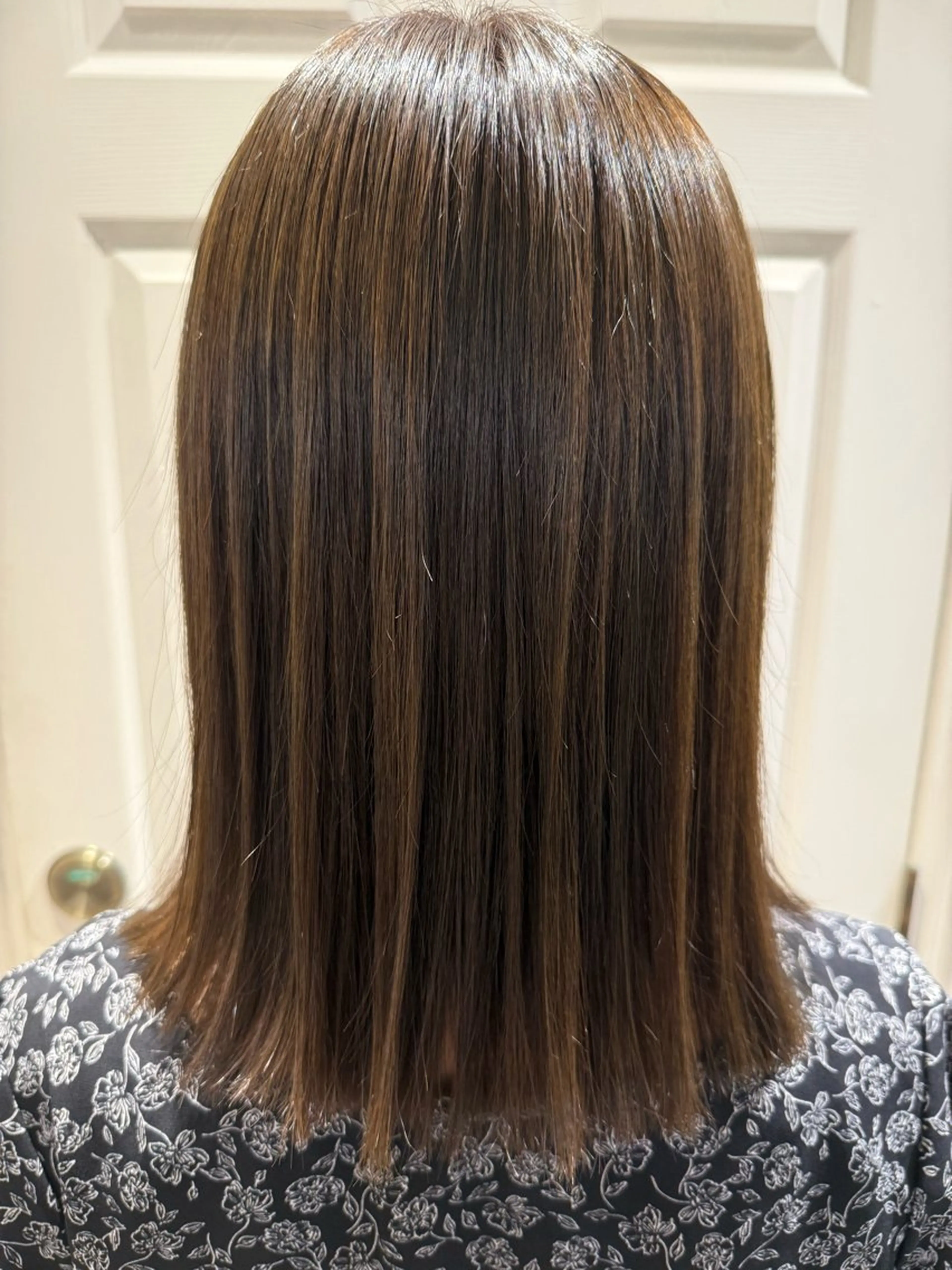 ミディアム カラー カット ヘアカラー 縮毛矯正 トリートメント 柳井 準平のヘアスタイル