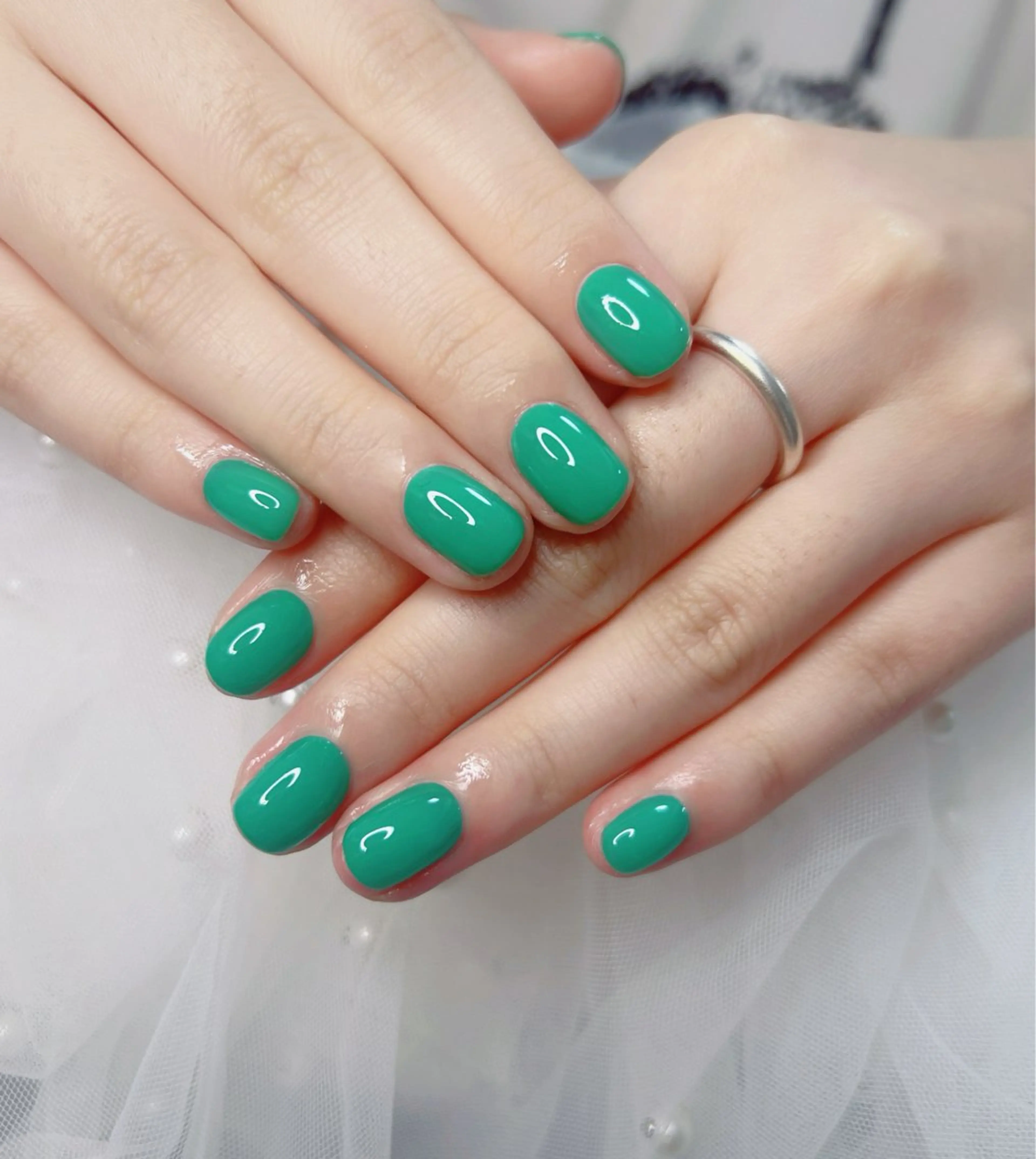 ネイル オーロラネイル 長さ出し フットネイル 韓国ネイル ラメ(グリッター) ハンドネイル 👍thumbs up nail👍のネイルデザイン